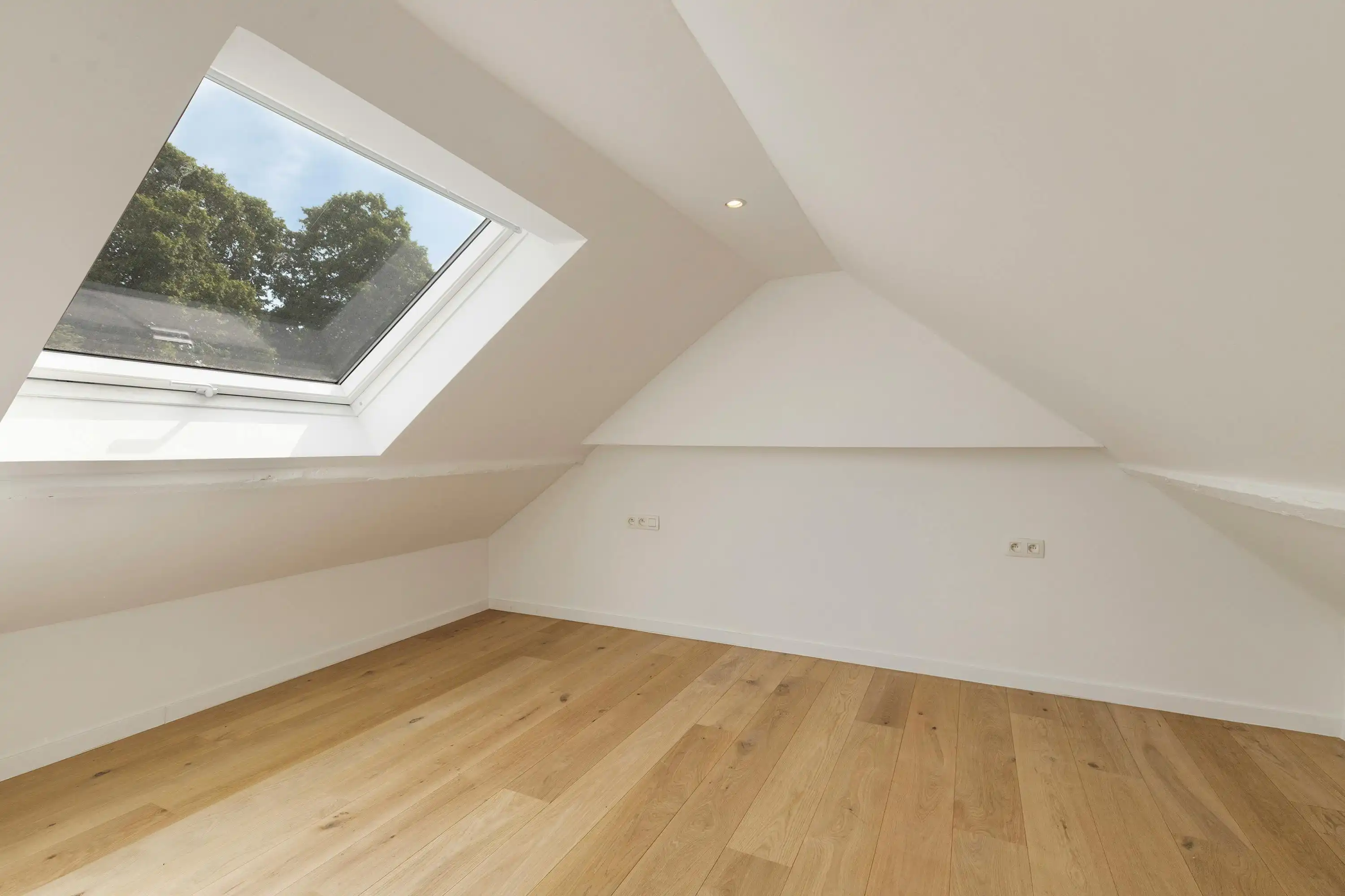Gerenoveerde stadswoning met stadstuin aan de Brugse Vesten foto 14