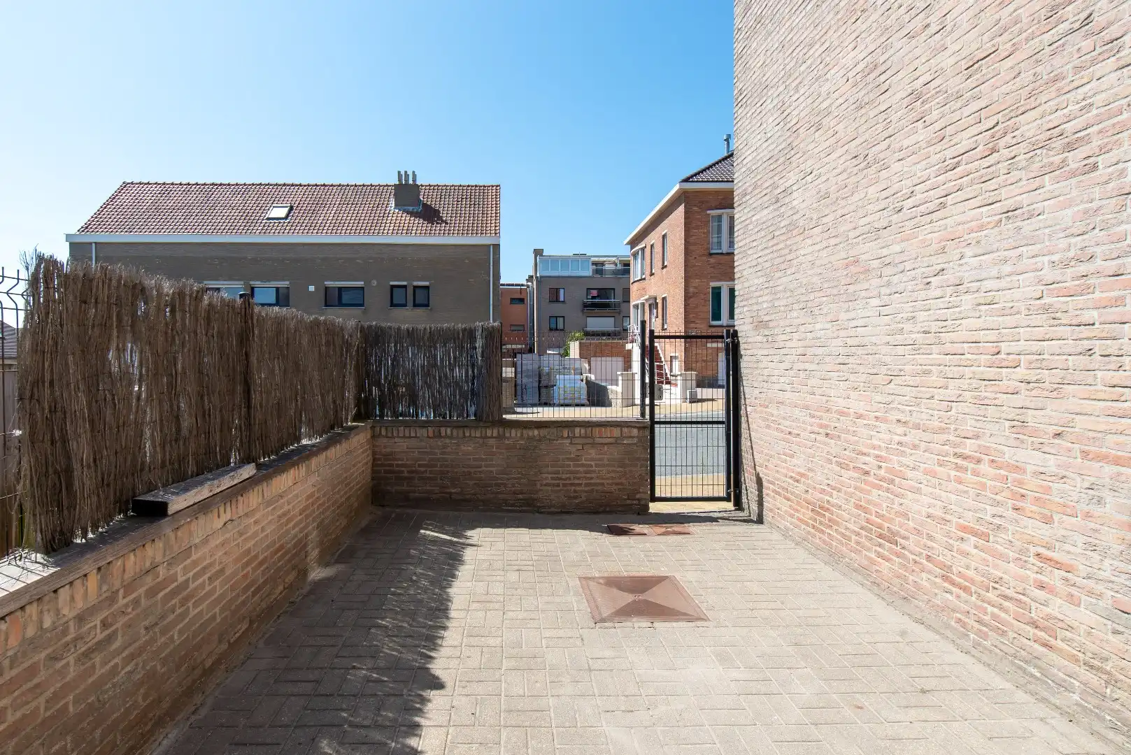 Ruim en lichtrijk appartement in Raversijde – 3 slaapkamers & groot terras foto 17