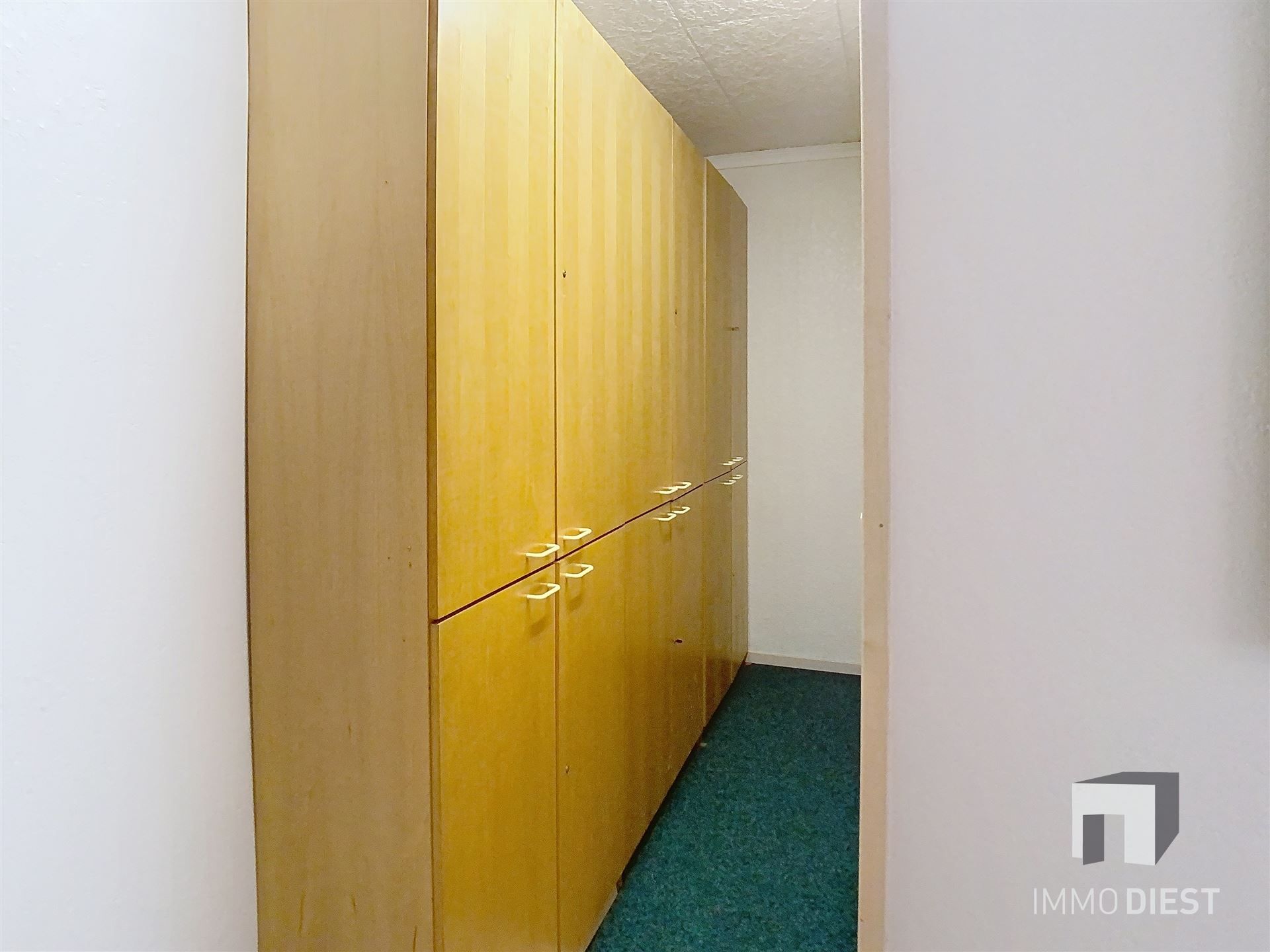 Gelijkvloers kantoorpand op strategische ligging  foto 42