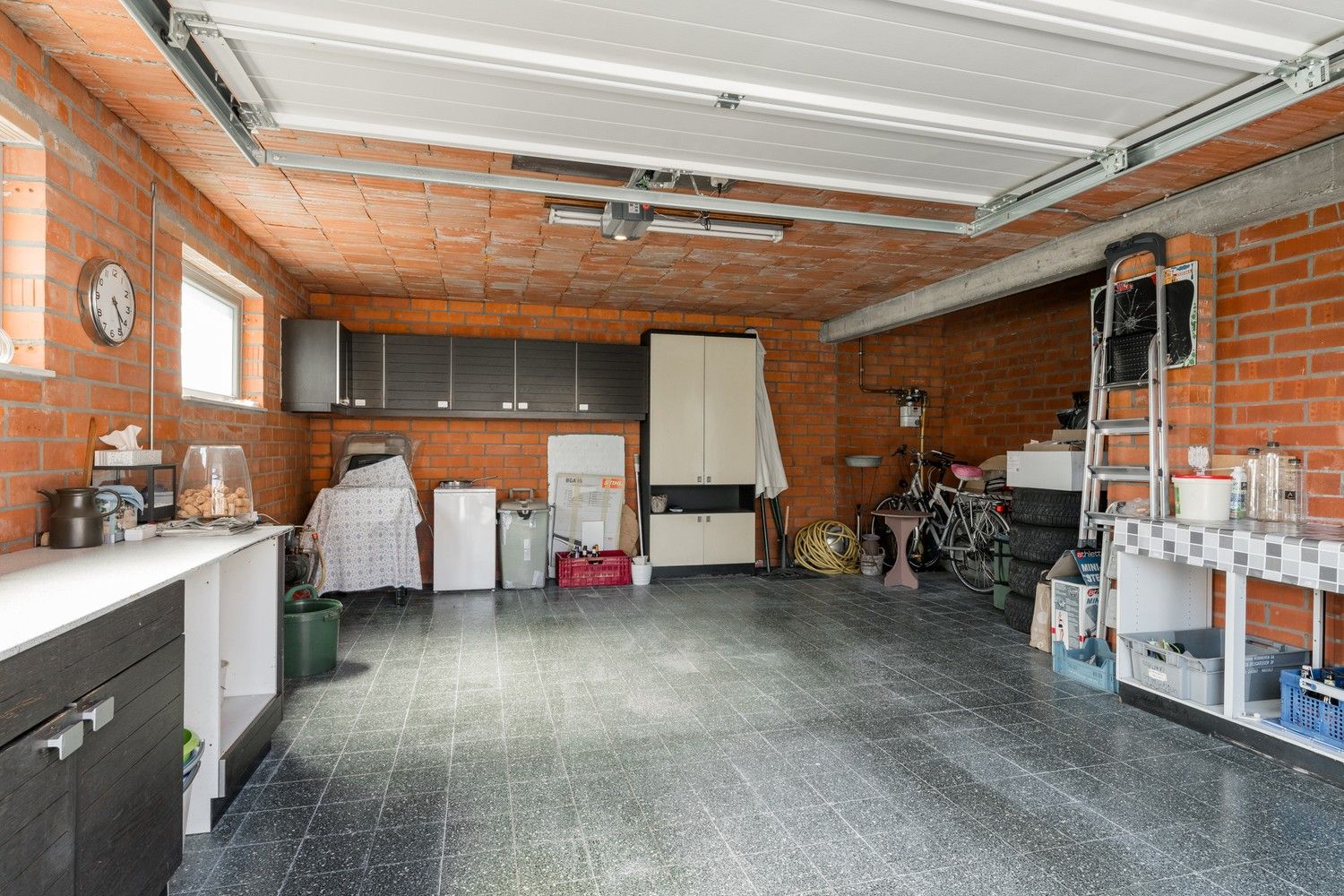 Gelijkvloerse 3 SLK woning op een mooi onderhoudsvriendelijk perceel foto 44