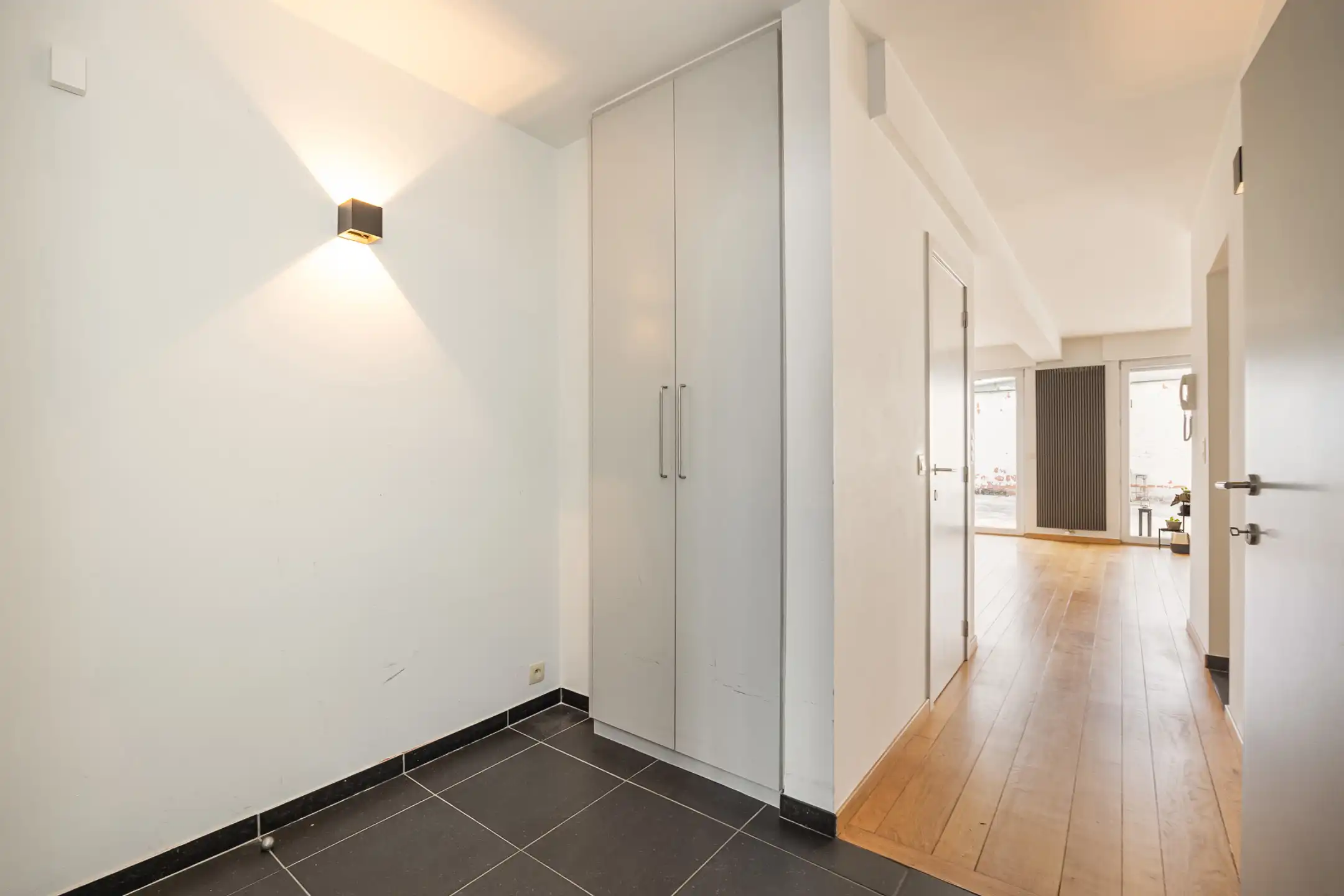 Gelijkvloers appartement met uniek terras op toplocatie foto 2