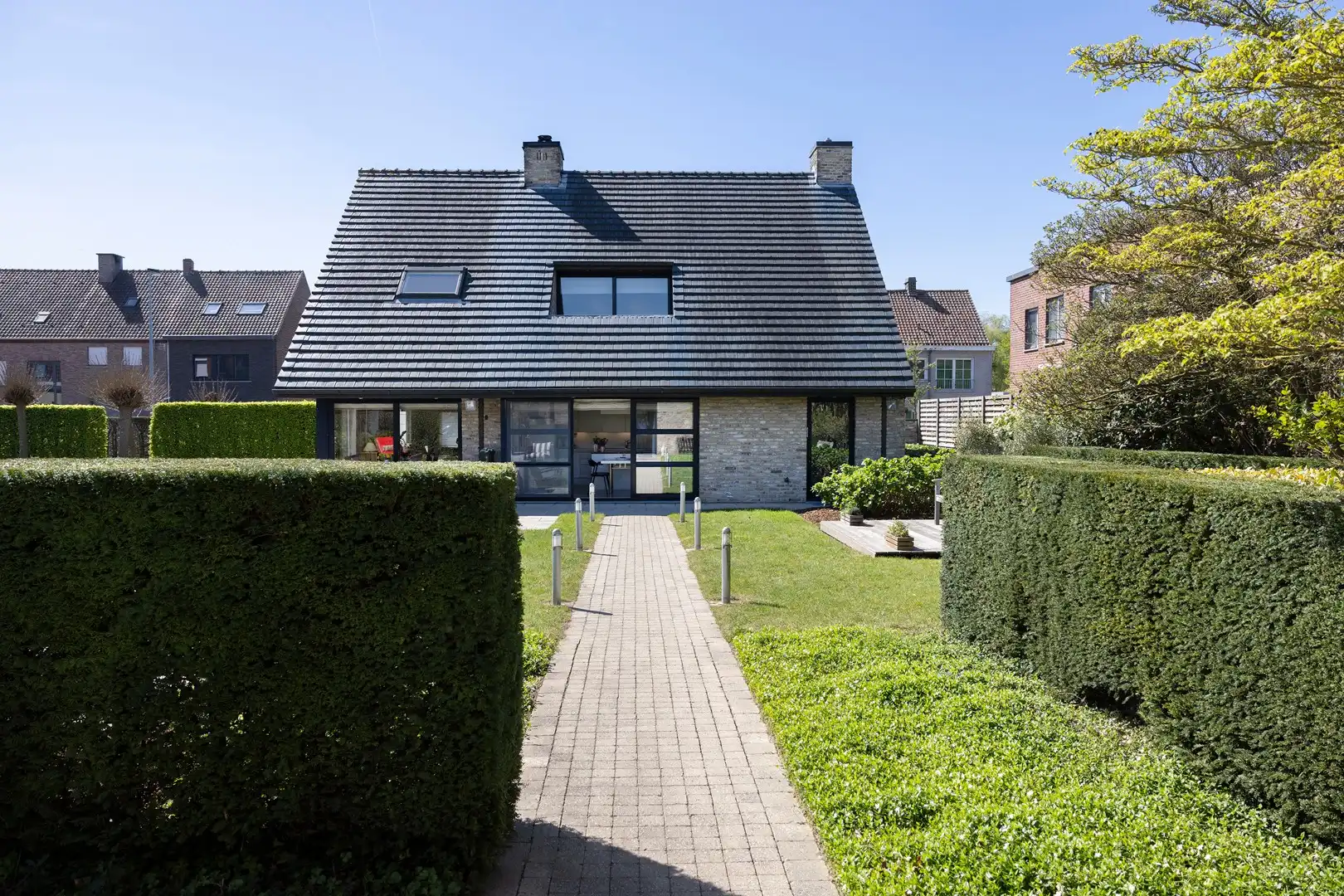 Magazijn van 130 m² met voorliggende villa. foto 21