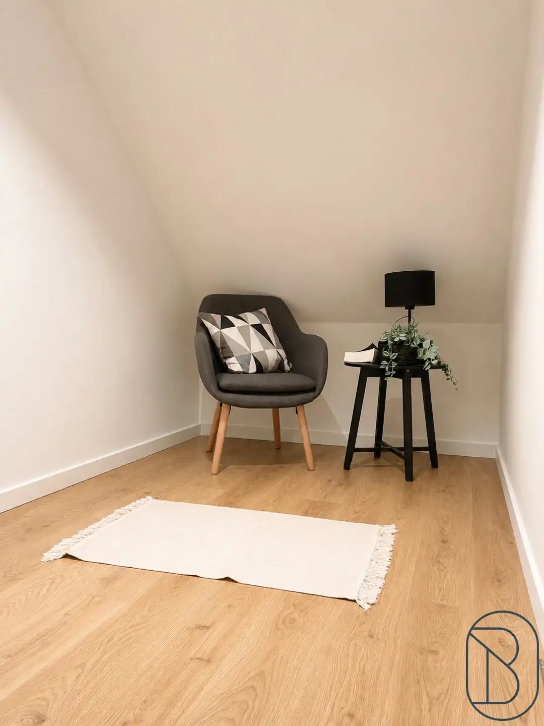 Volledig gerenoveerde woning met 3slpk, tuin en uitweg! foto 16
