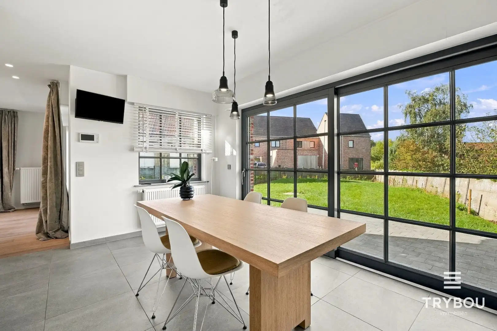 Alleenstaande luxueuze woning met 5 slaapkamers!  foto 13