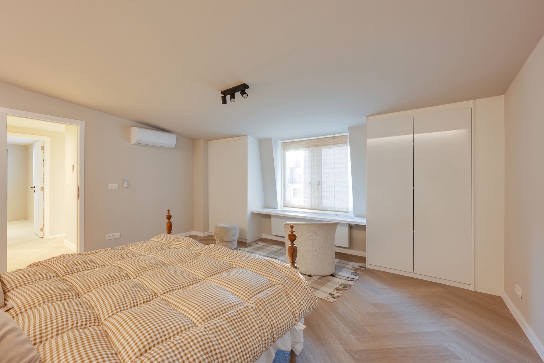 Stijlvolle duplex met garage in verborgen oase op 't Zuid foto 11