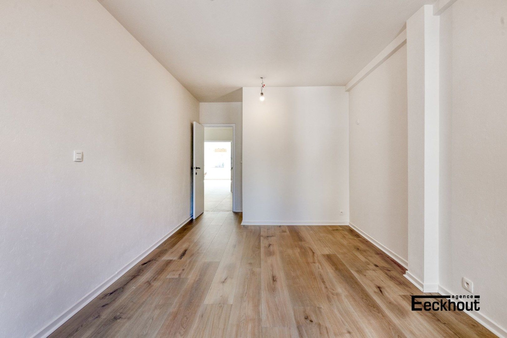 Exclusief, volledig vernieuwd appartement (104 m²) op gegeerde ligging te Oostende! foto 15