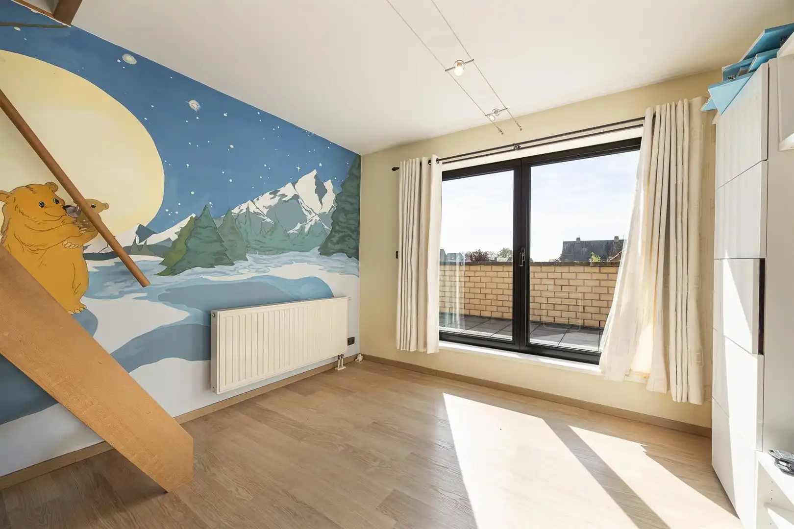     Stijlvol wonen met veel ruimte en licht op toplocatie foto 18