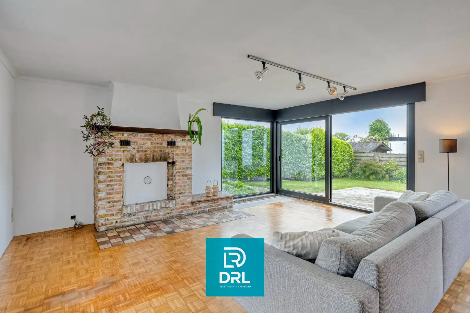 RENOVATIEVILLA met UITZONDERLIJK POTENTIEEL te ZUIENKERKE foto 5
