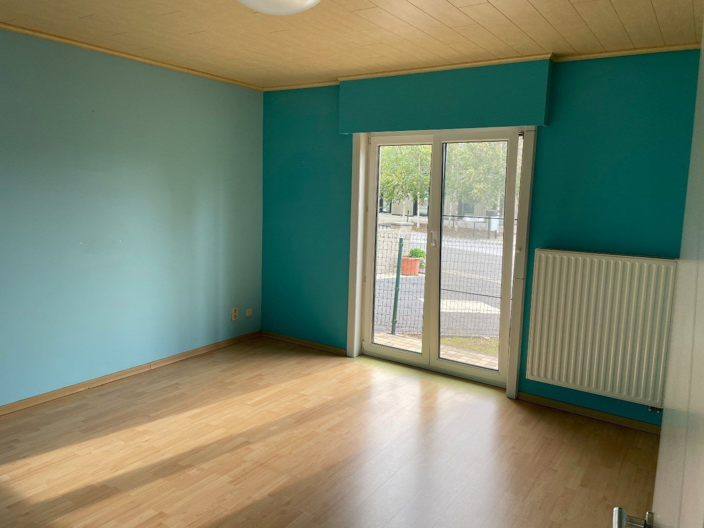 Laagbouwvilla met ruim bijgebouw (garage met studio) foto 8