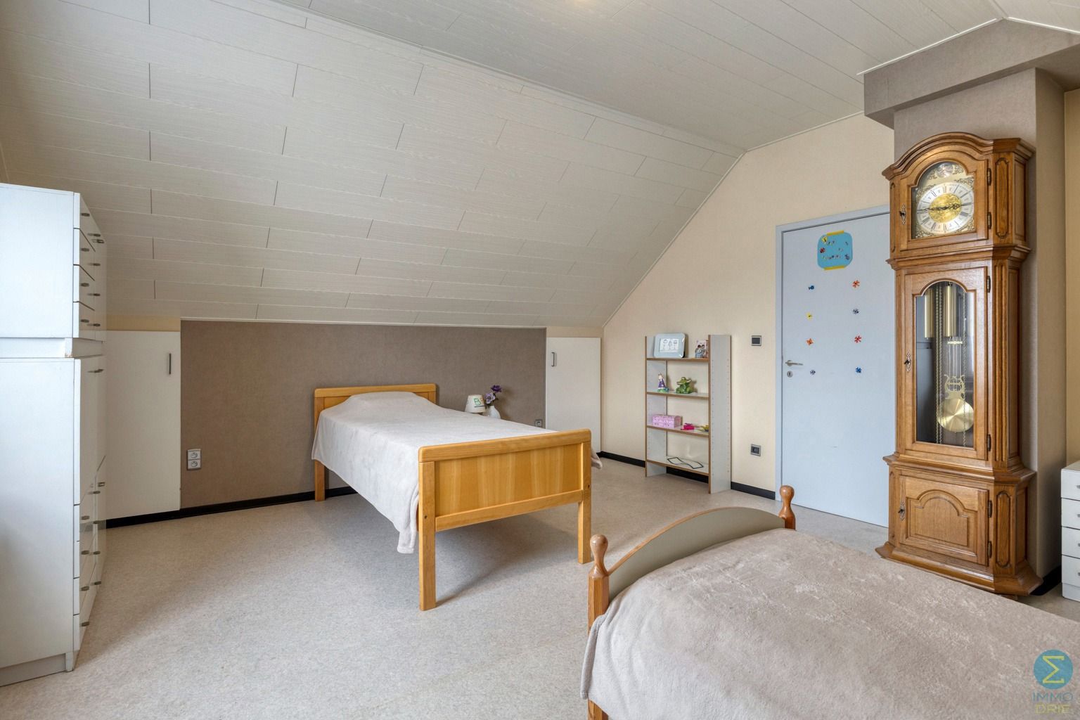 Instapklare laagbouwwoning op perceel van 1903m² foto 14