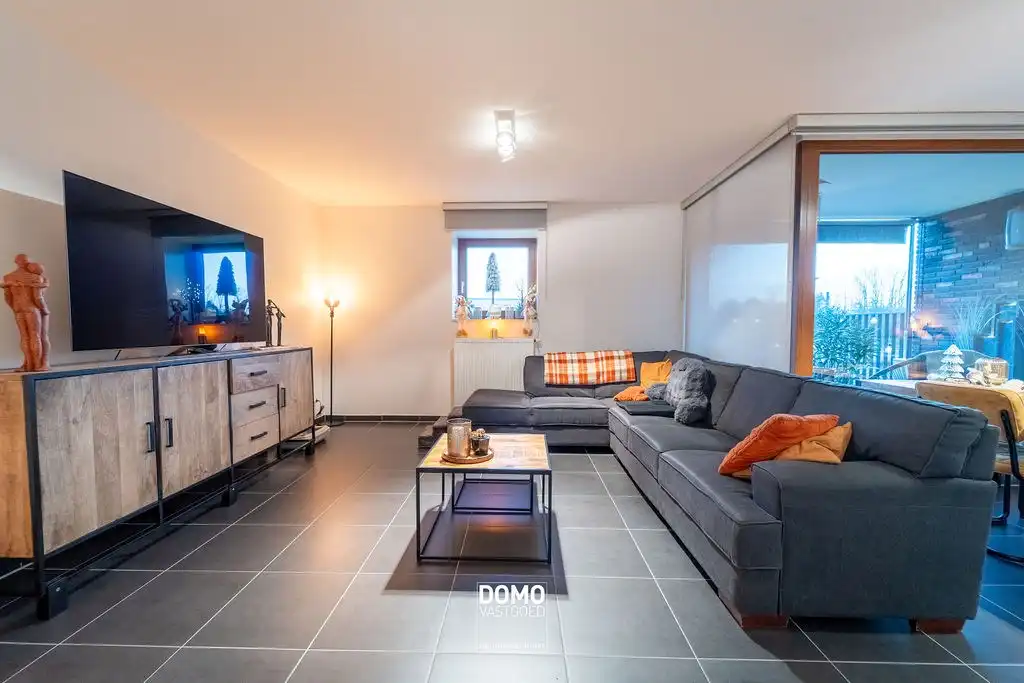 INSTAPKLAAR 2 SLAAPKAMER APPARTEMENT MET PRACHTIG RUIM TERRAS TE BILZEN CENTRUM foto 5