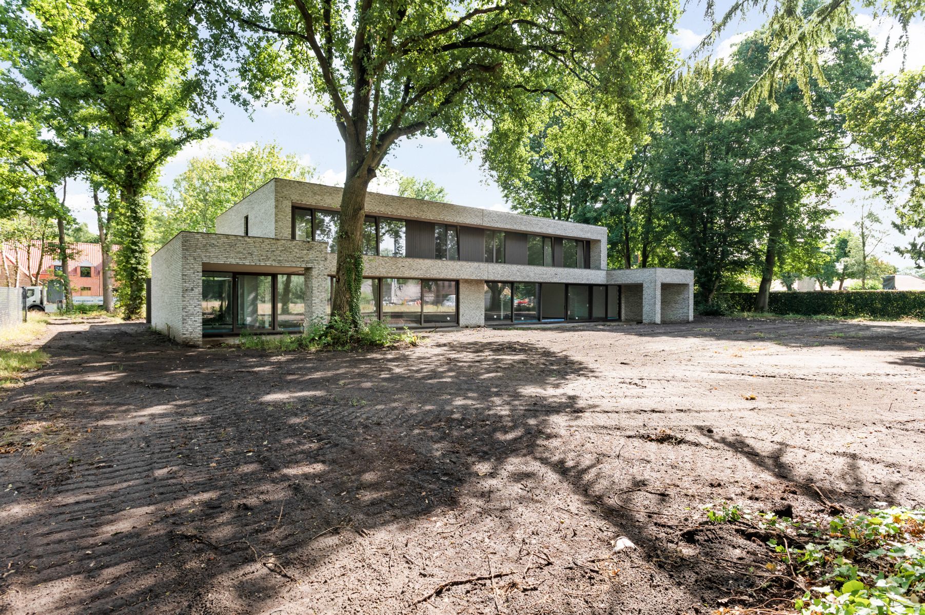 Nieuwbouw koppelvilla op toplocatie op ca. 1599 m² foto 6