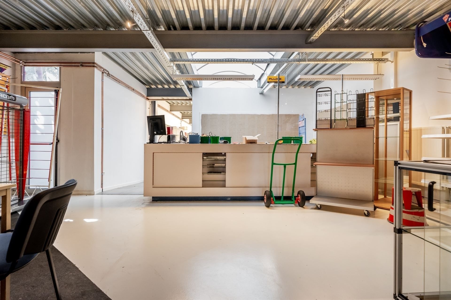 Instapklaar Handelspand op Toplocatie Te Mechelen foto 8