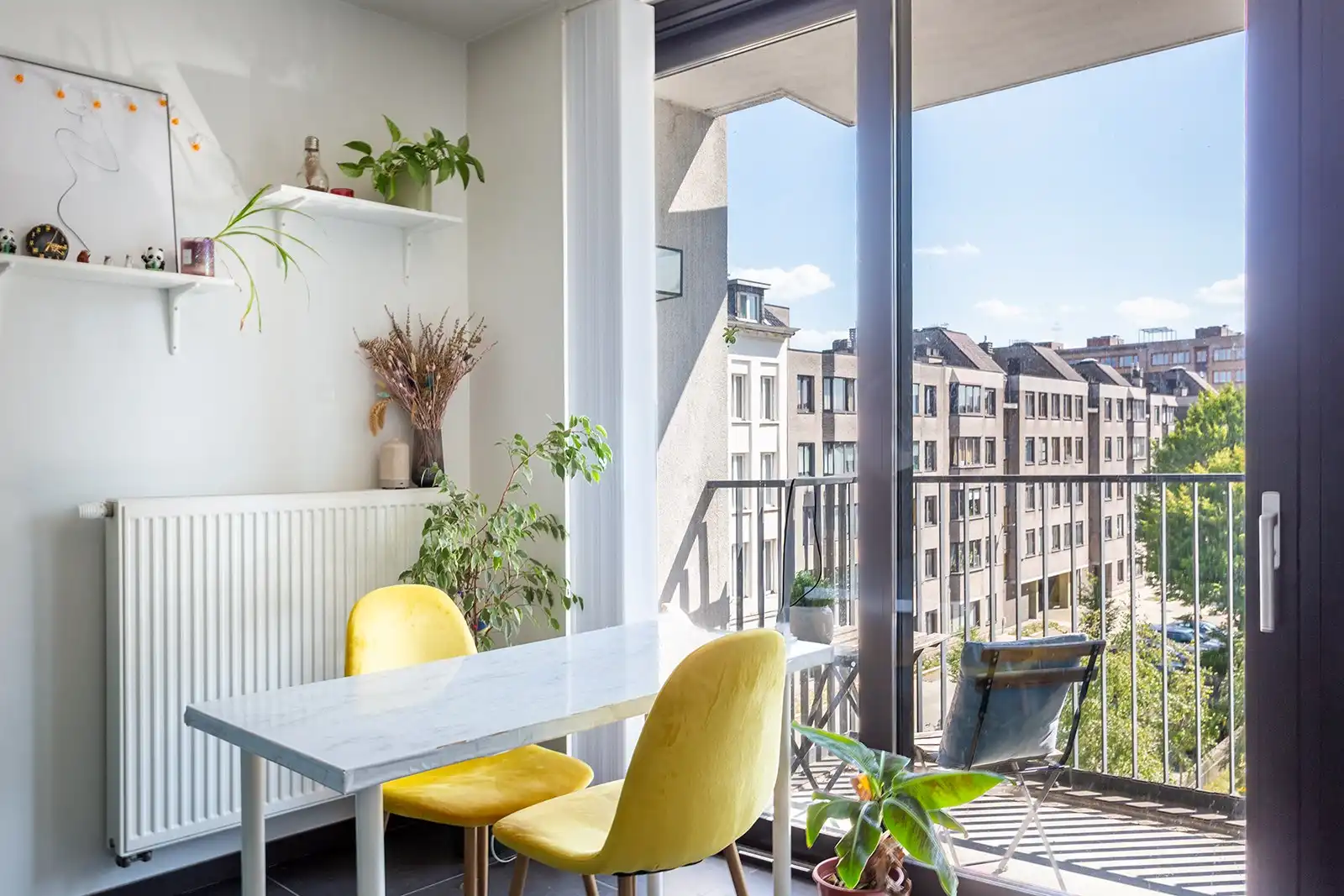 Een zonnige thuis in hartje Antwerpen foto 6