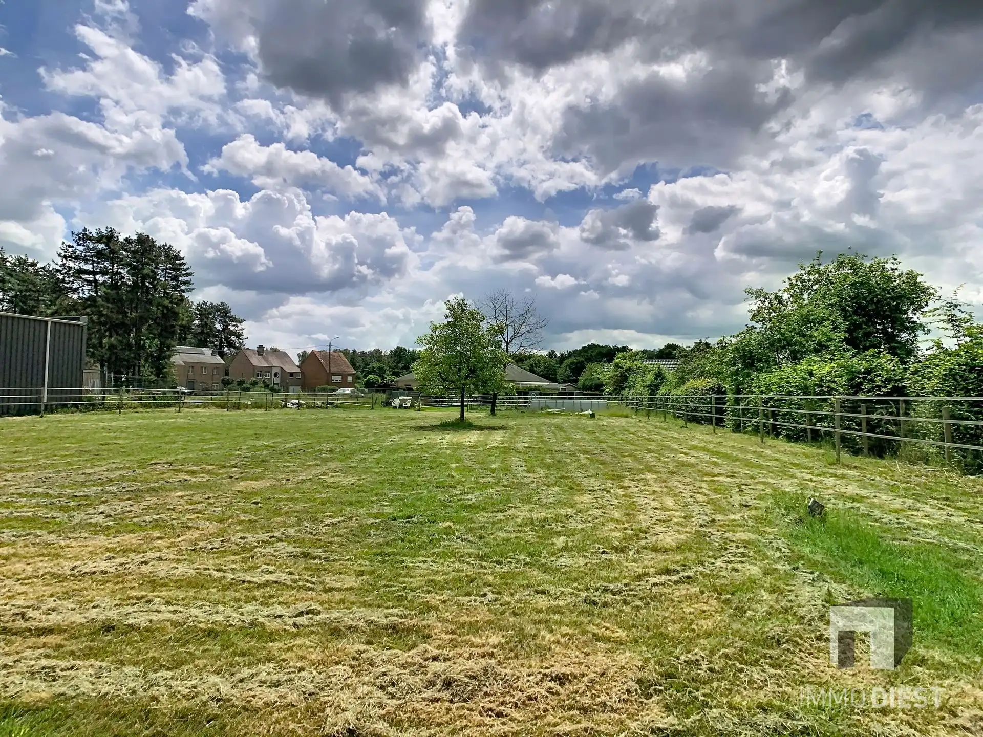 Gelijkvloerse instapklare woning met grote tuin op ca. 39a foto 37