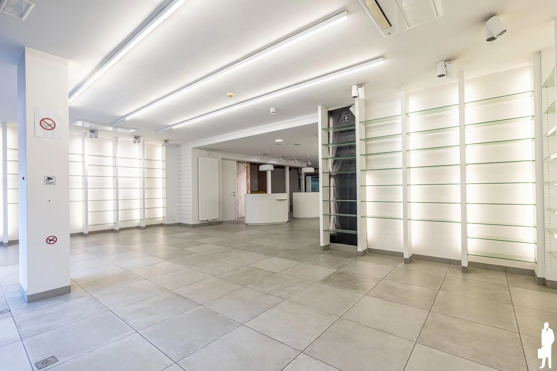 Ruim handelspand van 336 m² in centrum Turnhout foto 4