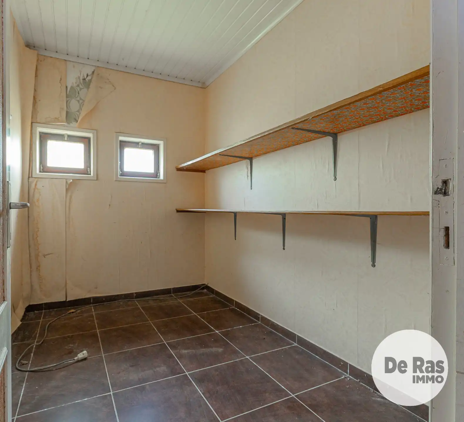 WICHELEN - Te renoveren landbouwwoning met weide en serre foto 15
