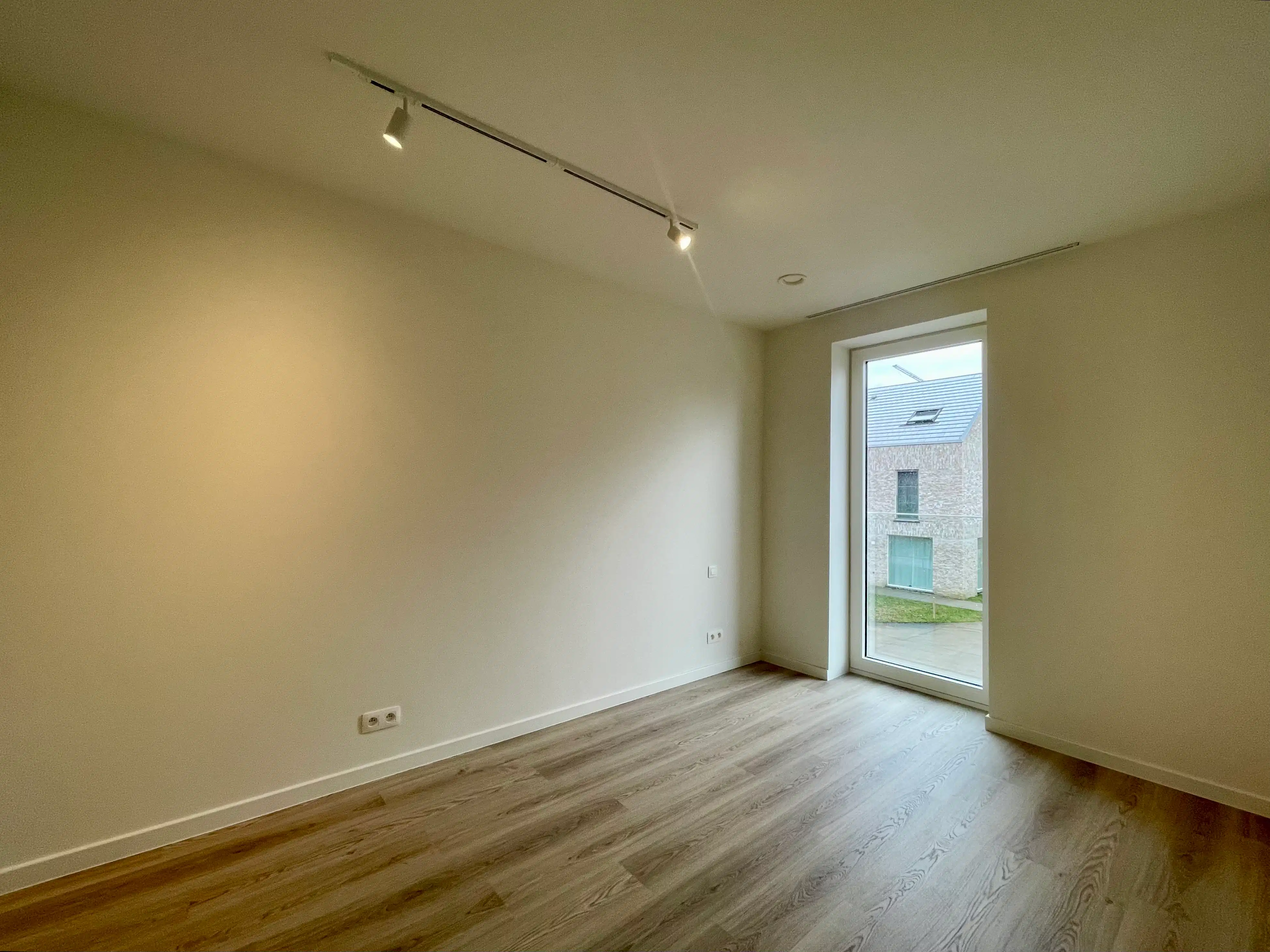 Nieuwbouwwoning in een levendige buurt dichtbij Gent foto 10