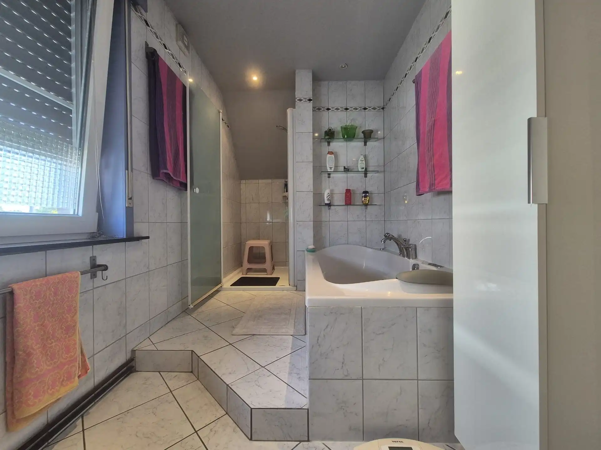 Gezinswoning met 3 slaapkamers en tuin foto 18