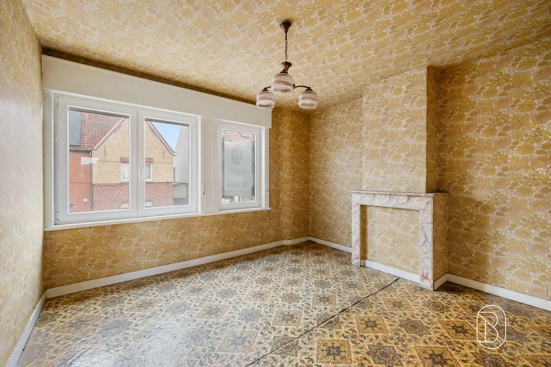 Te renoveren gezinswoning met 3 slaapkamers en grote tuin! foto 15