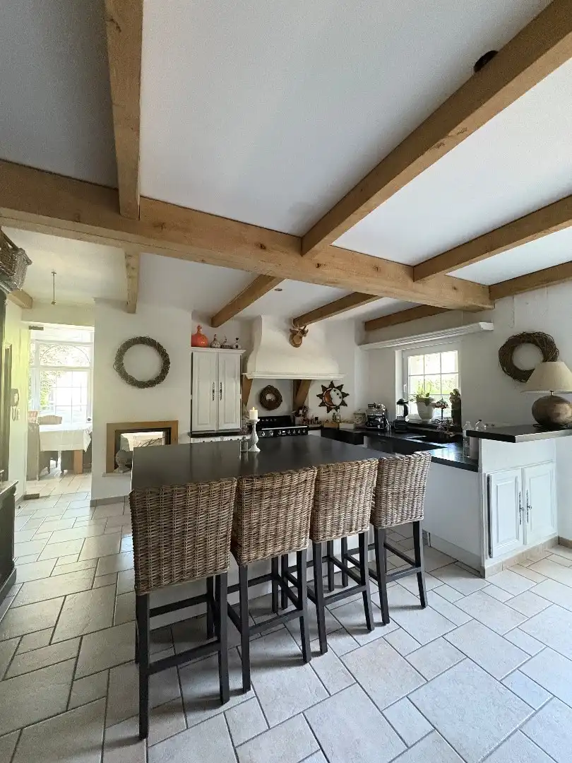 Prachtige woning met 7 slaapkamers en 5 badkamers! foto 13