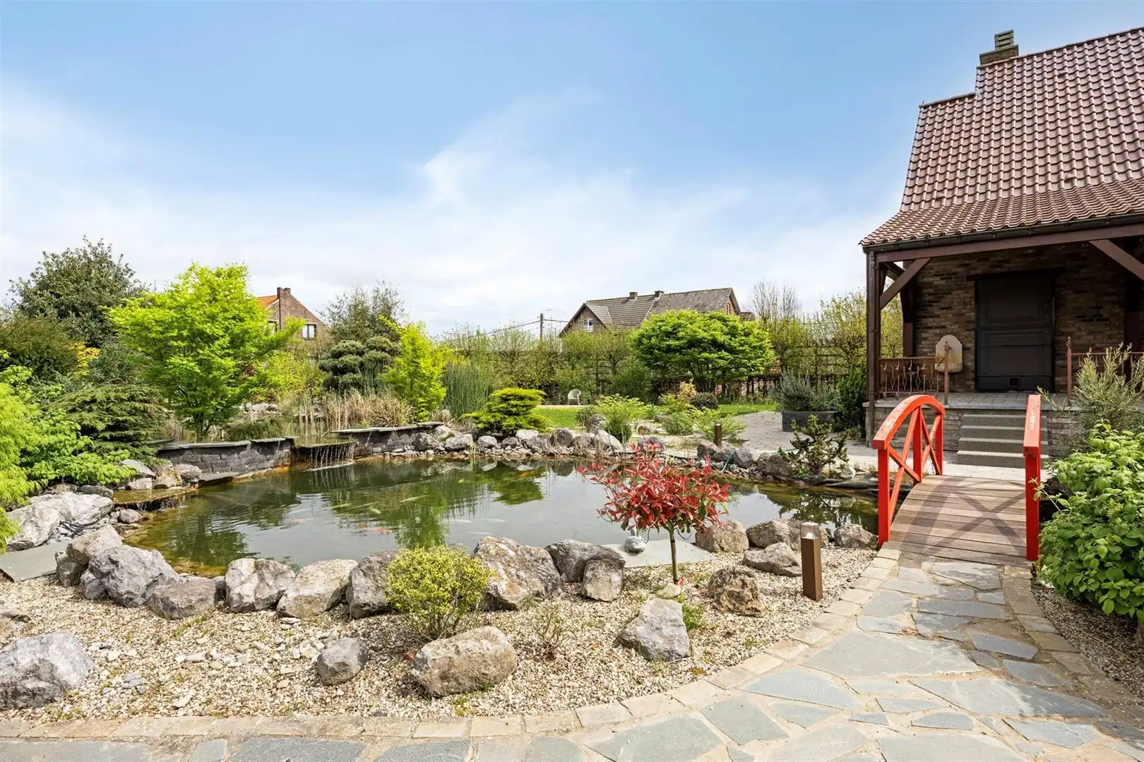 Exclusieve Villa met Luxe afwerking en idyllische tuin. foto 41