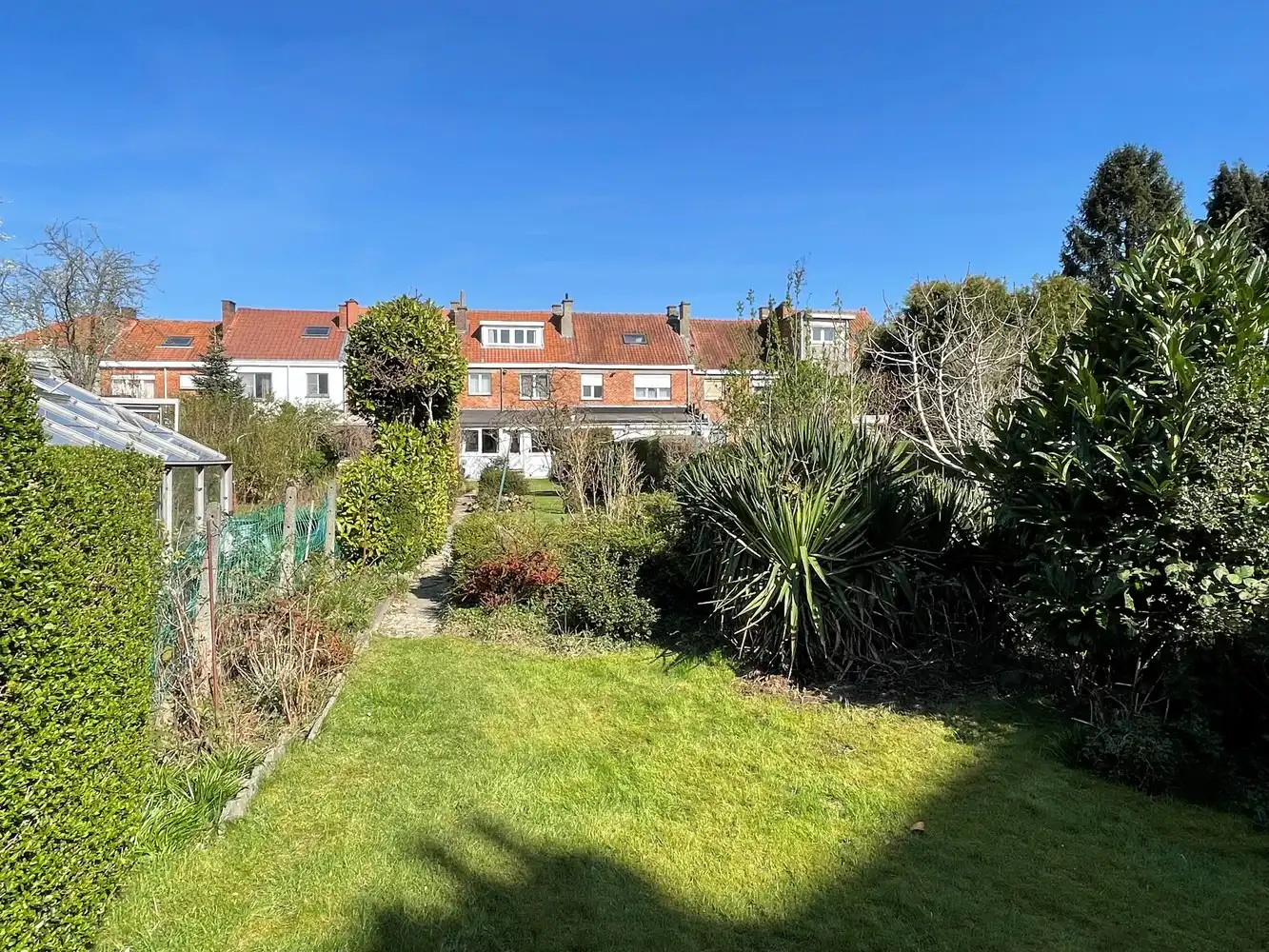 Ruime, solide gezinswoning met 4/5 slaapkamers en zonnige tuin in Koningslo foto 8