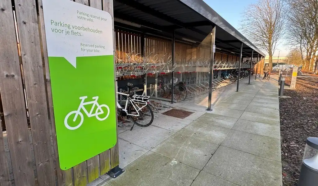 Volledig vernieuwde kantoren te huur op toplocatie in Zwijnaarde foto 25