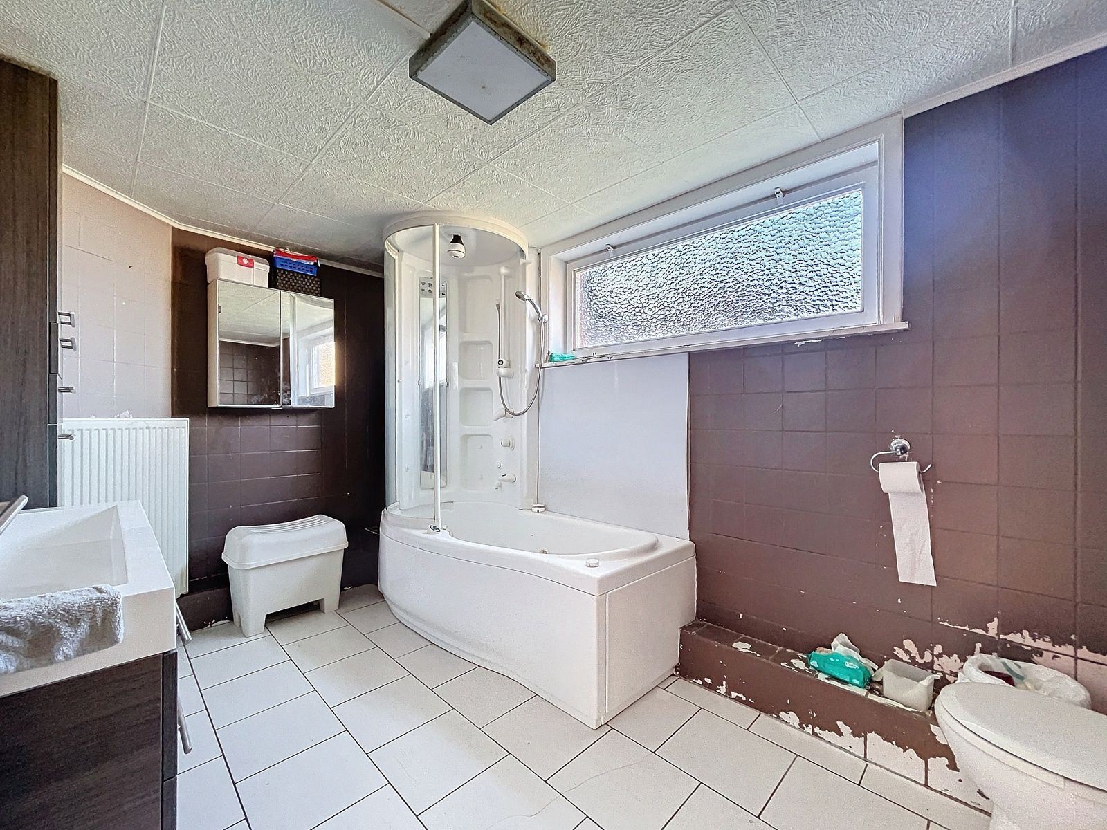 DEELS TE RENOVEREN WONING IN LANDEN foto 11