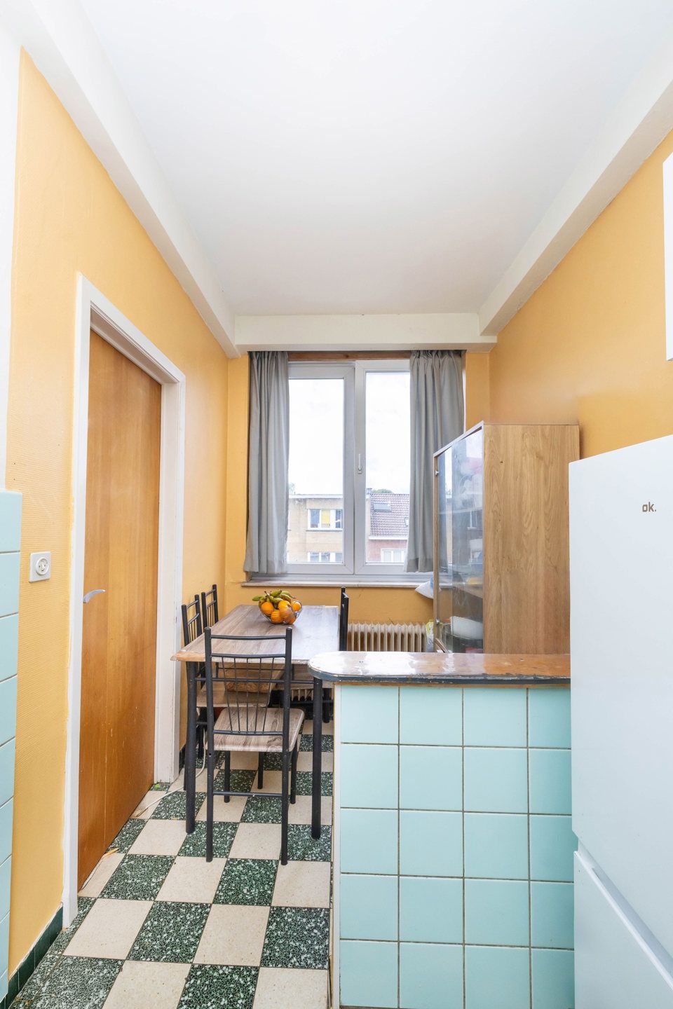 Appartement 2 slaapkamers van ± 78 m² volledig te renoveren foto 5