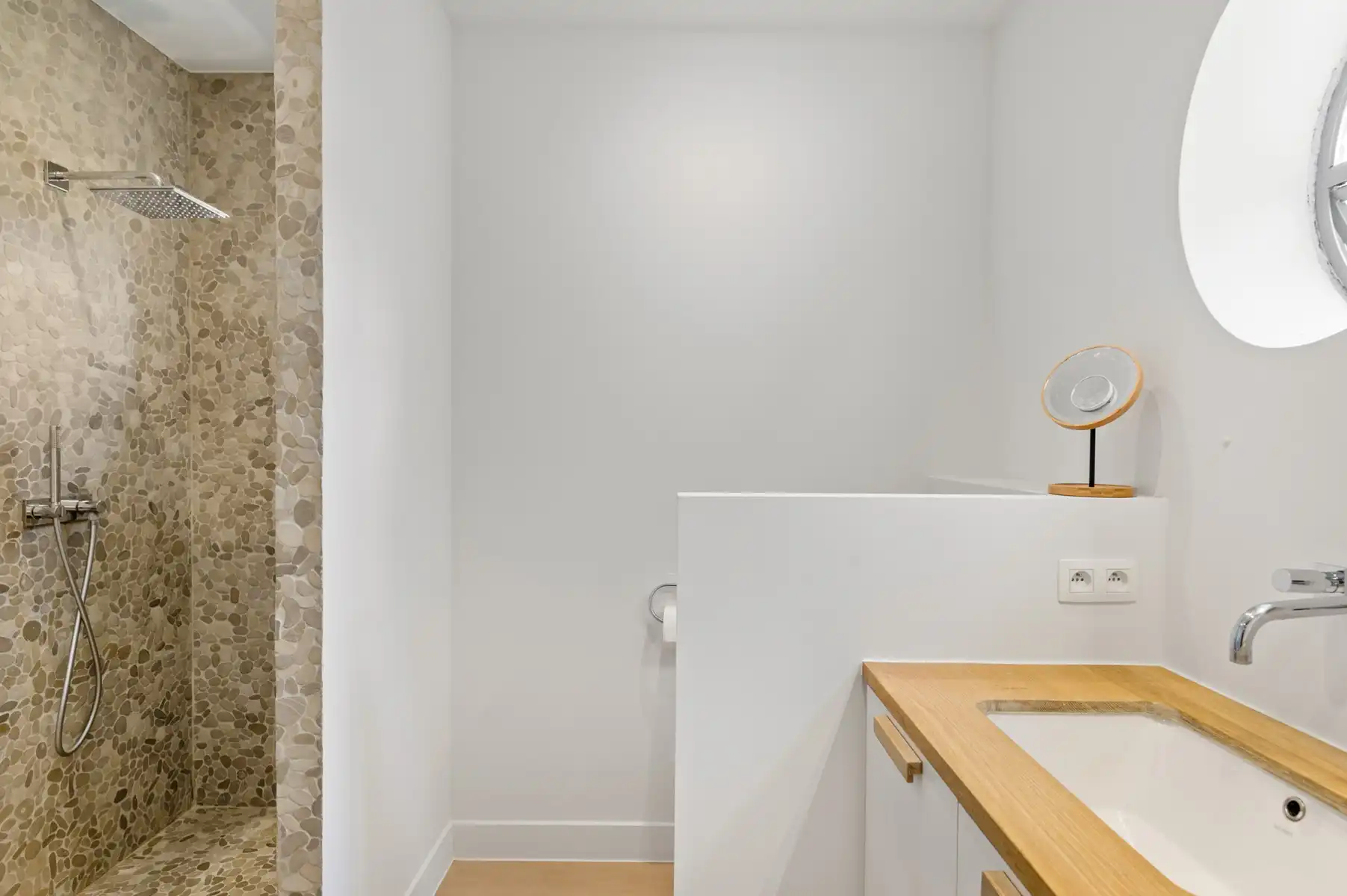 Stijlvol appartement op wandelafstand van het centrum foto 12