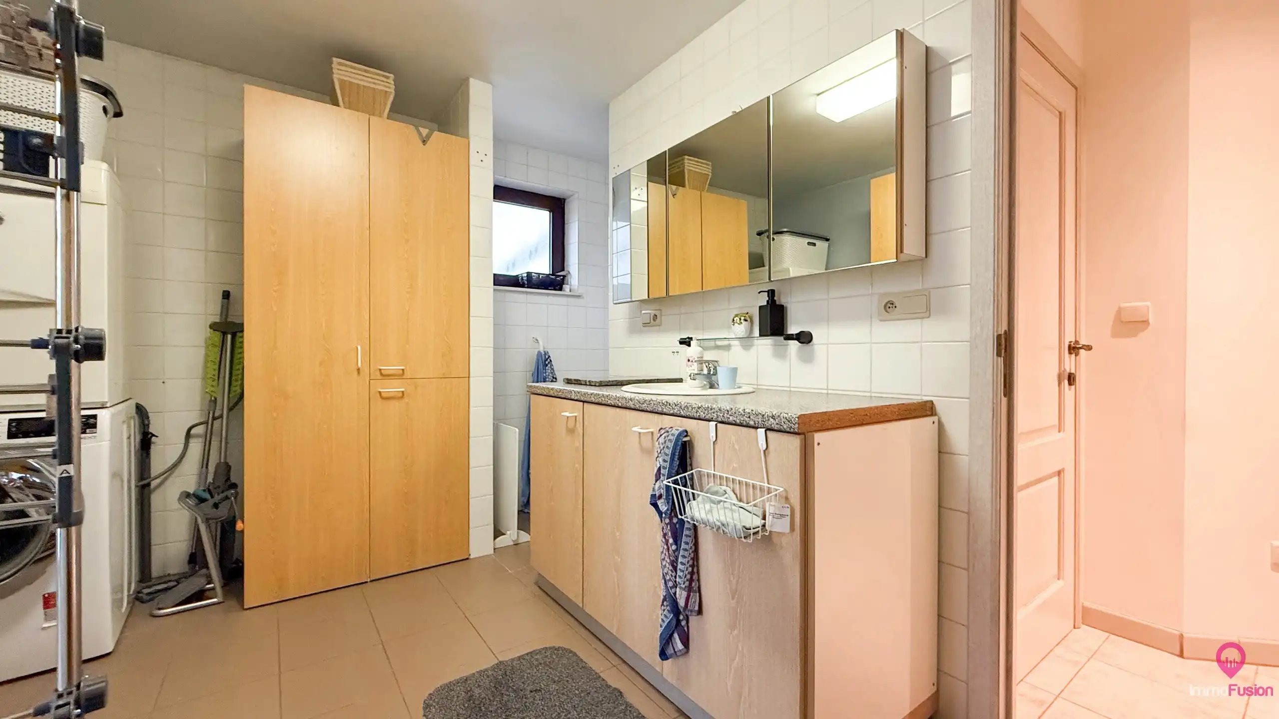 Instapklare woning met 4 slpks, inpandige garage + kelder!  foto 22