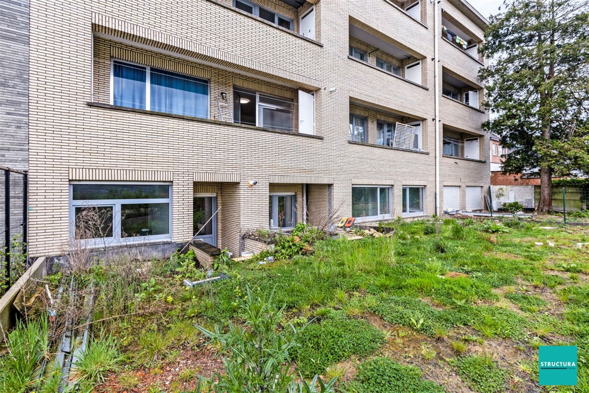 Gelijkvloers appartement met commerciële ruimte  foto 10