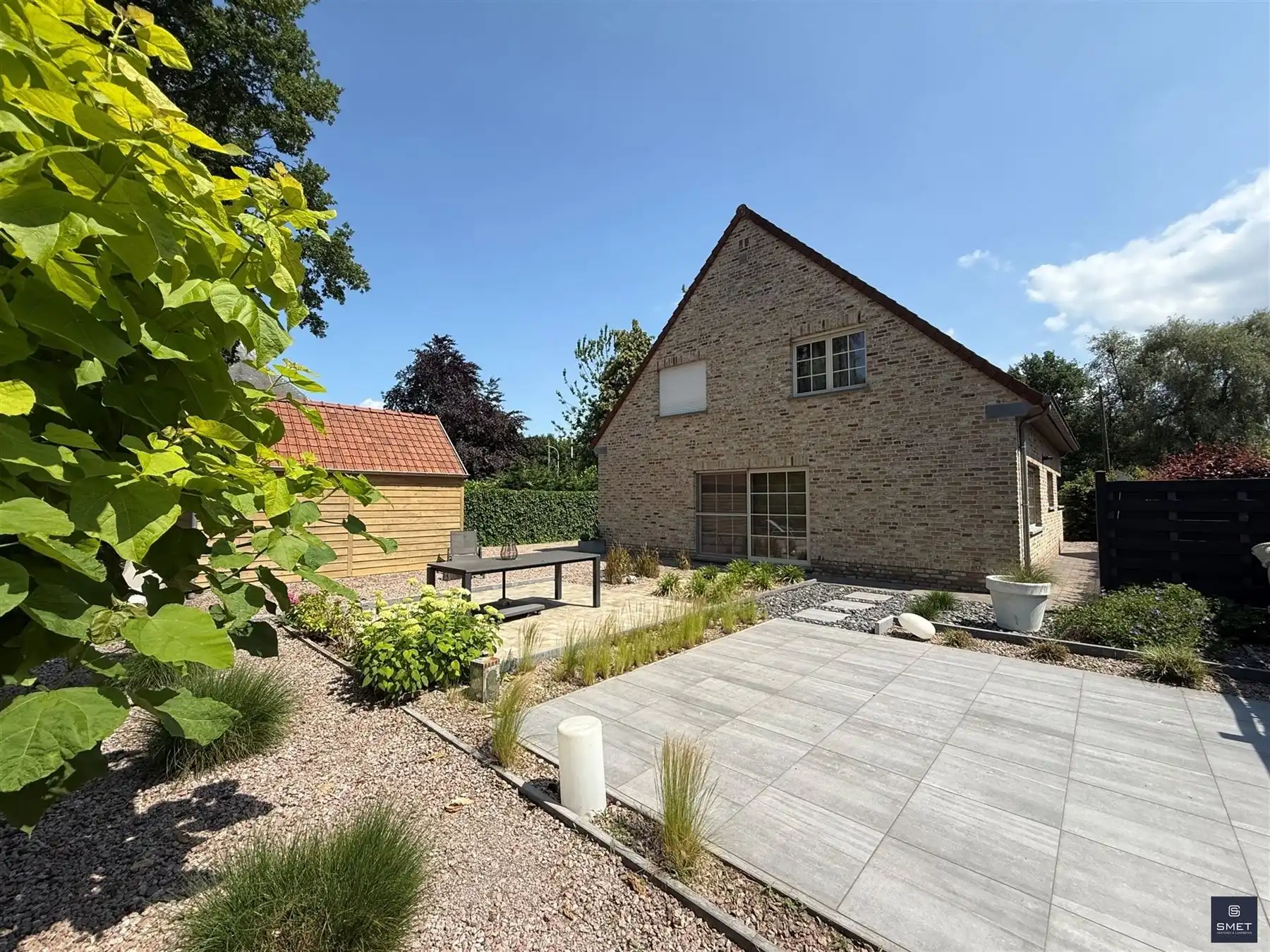 PRACHTIGE VILLA MET 4 SLPKS EN DUB GARAGE foto 2