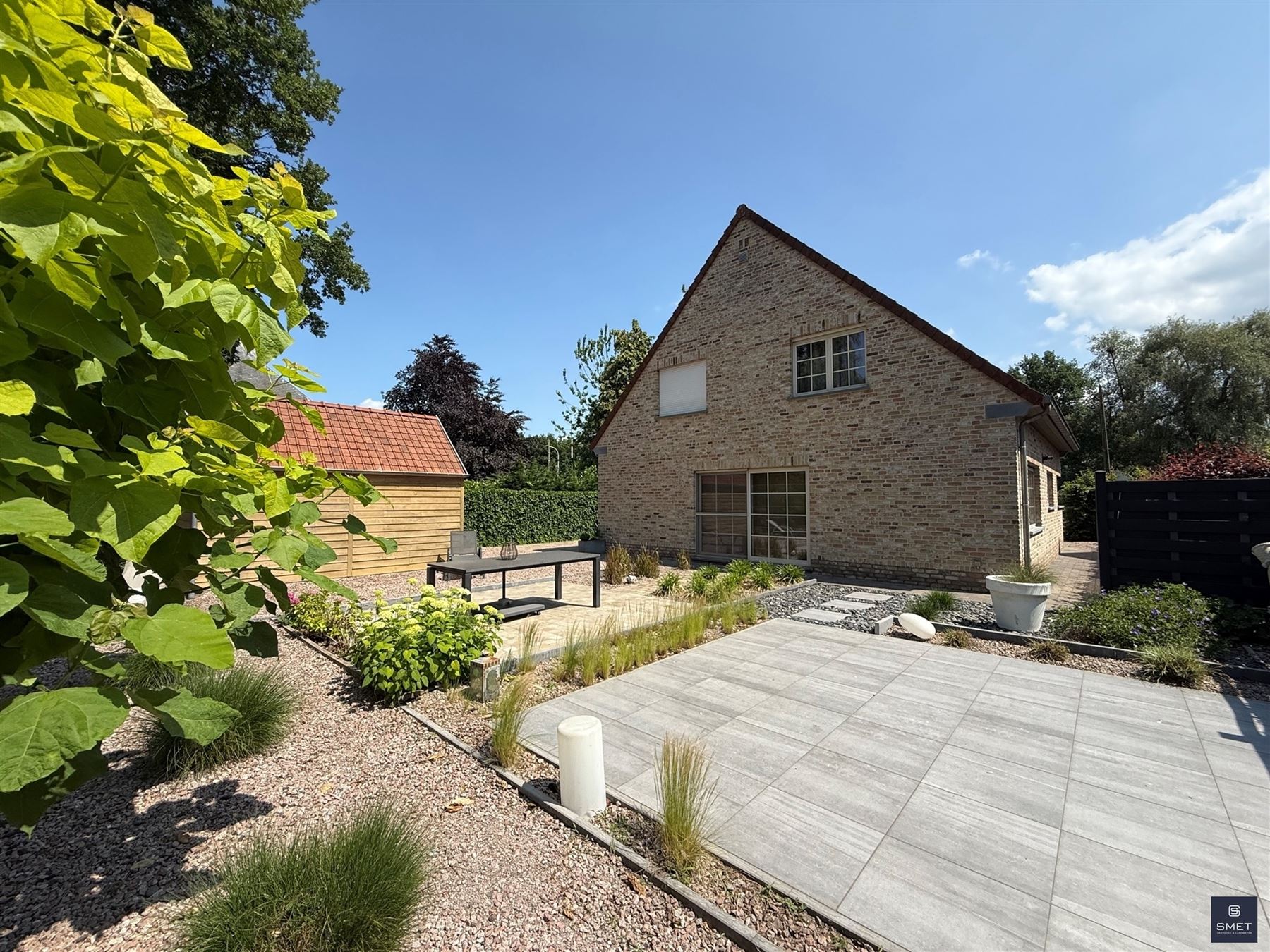 PRACHTIGE VILLA MET 4 SLPKS EN DUB GARAGE foto 2