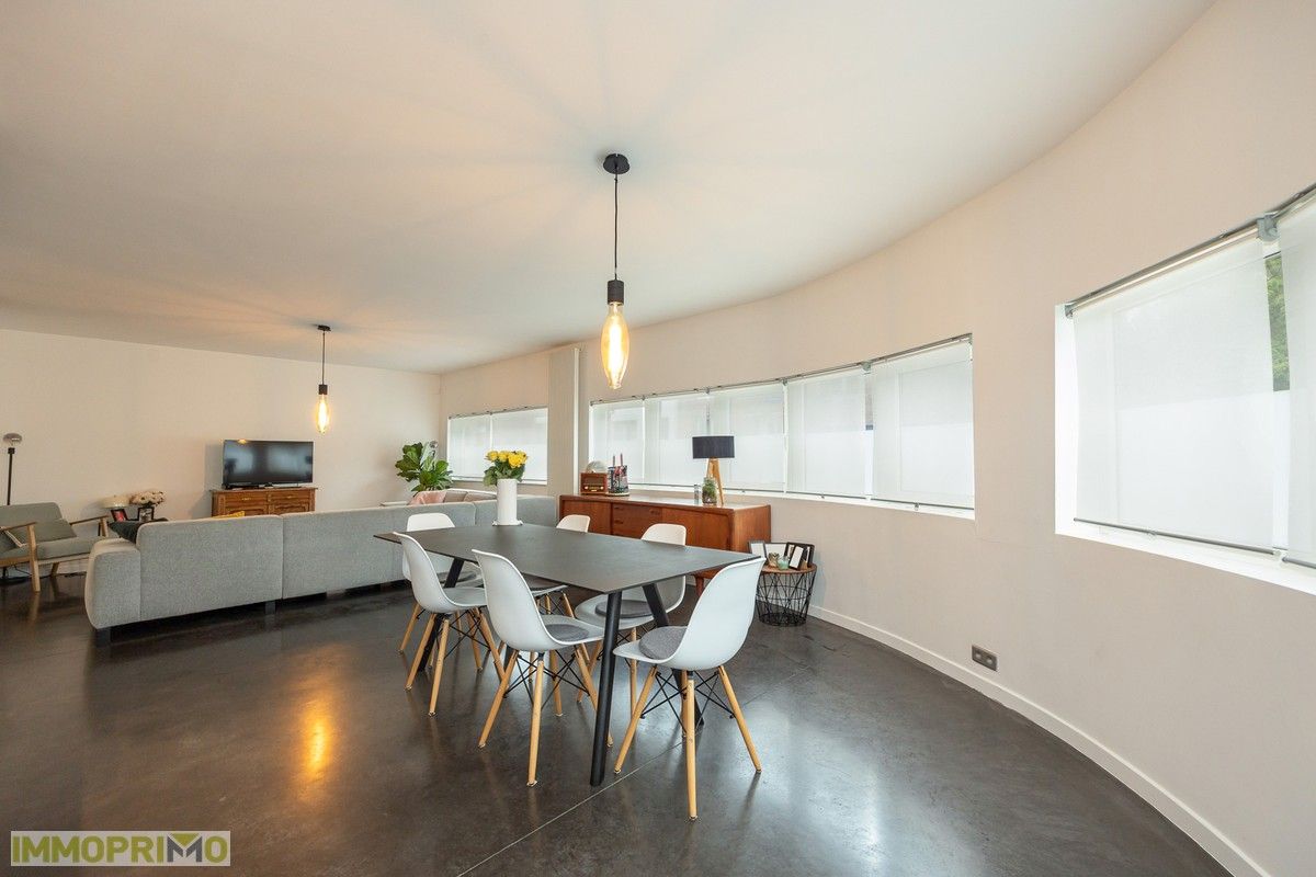 Appartement met 1 à 2  slaapkamers en binnentuin op de gelijkvloerse verdieping. foto {{pictureIndex}}