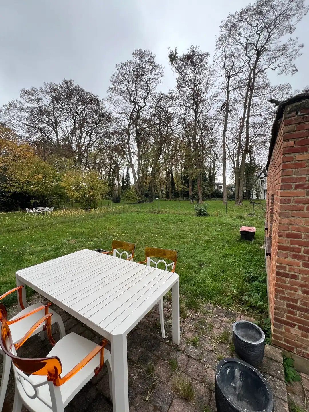 Ruime deels gerenoveerde villa met eclectische architectuur  foto 12