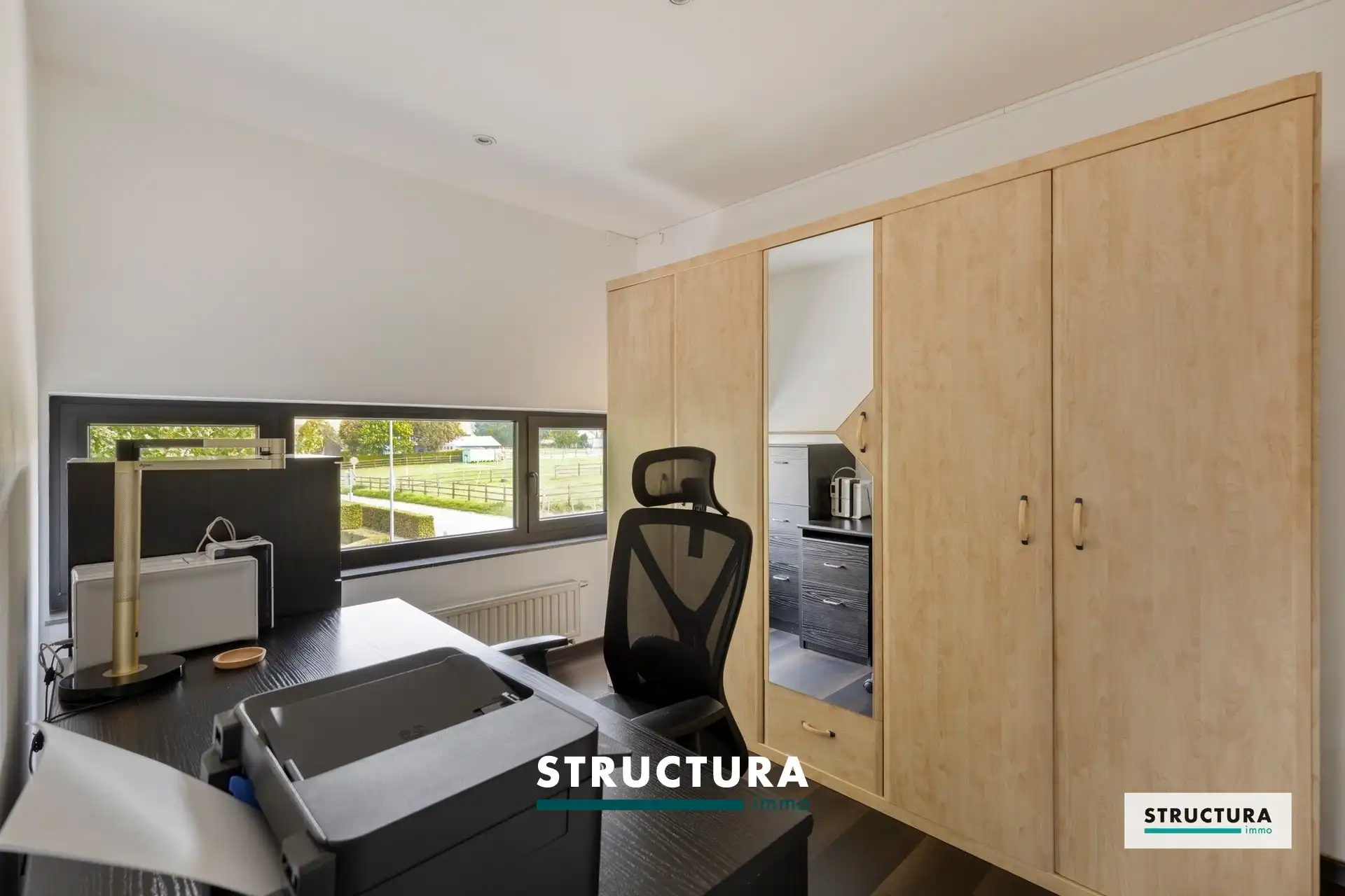 Instapklare open bebouwing met 3 slaapkamers in rustige, doodlopende straat te Mollem! foto 17
