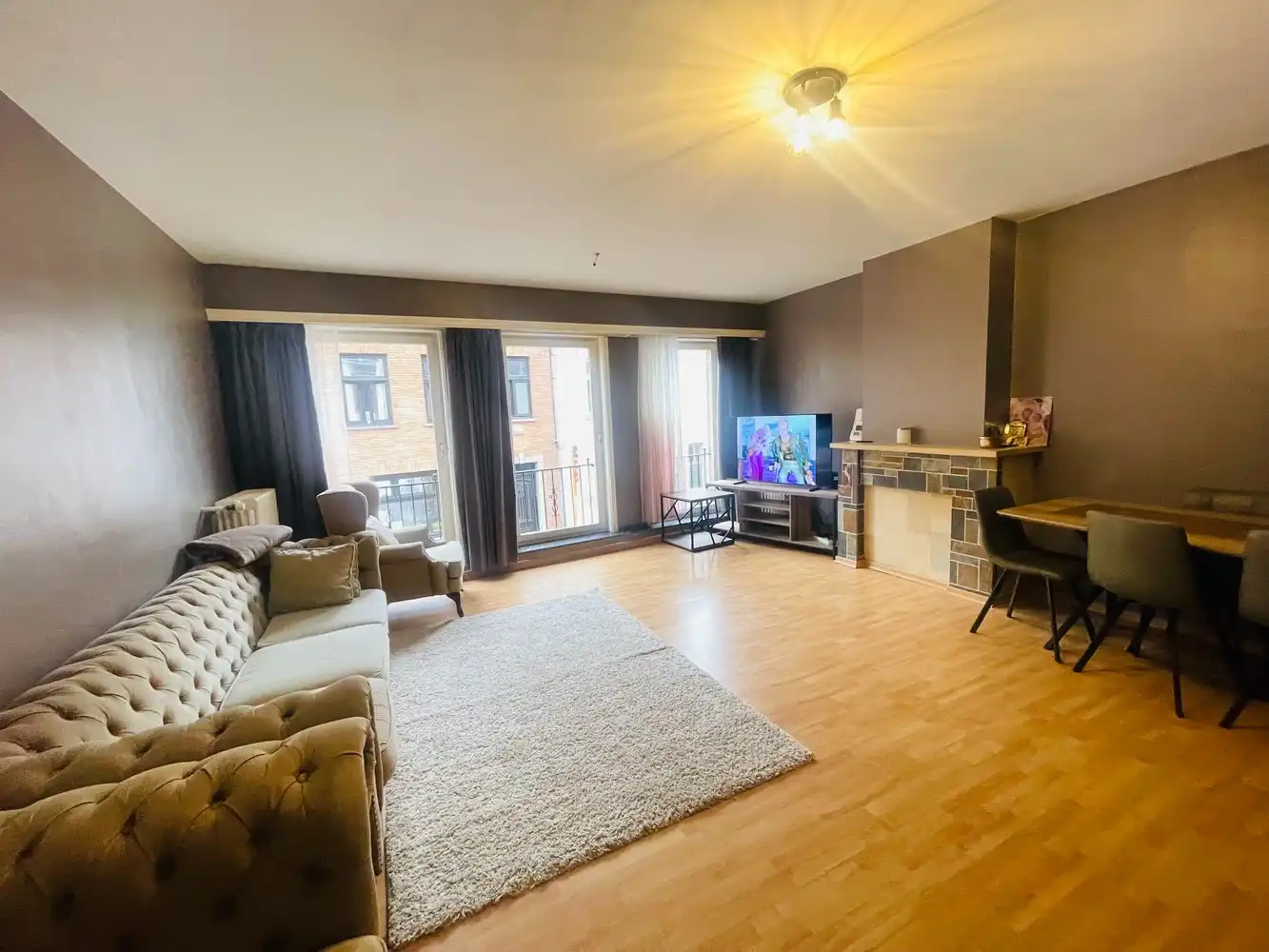 Brugge centrum, vlakbij Smedenpoort , Vestingen , t' Zand en station Ruime degelijk GEBOUWDE BEL-ETAGE  WONING met  GARAGE van circa 90 m³, 3 SLPKS en zonneterras. foto 7