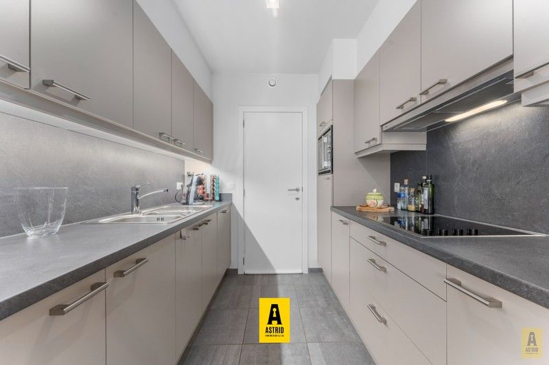Schitterend ruim appartement op topligging met groot terras! foto 7
