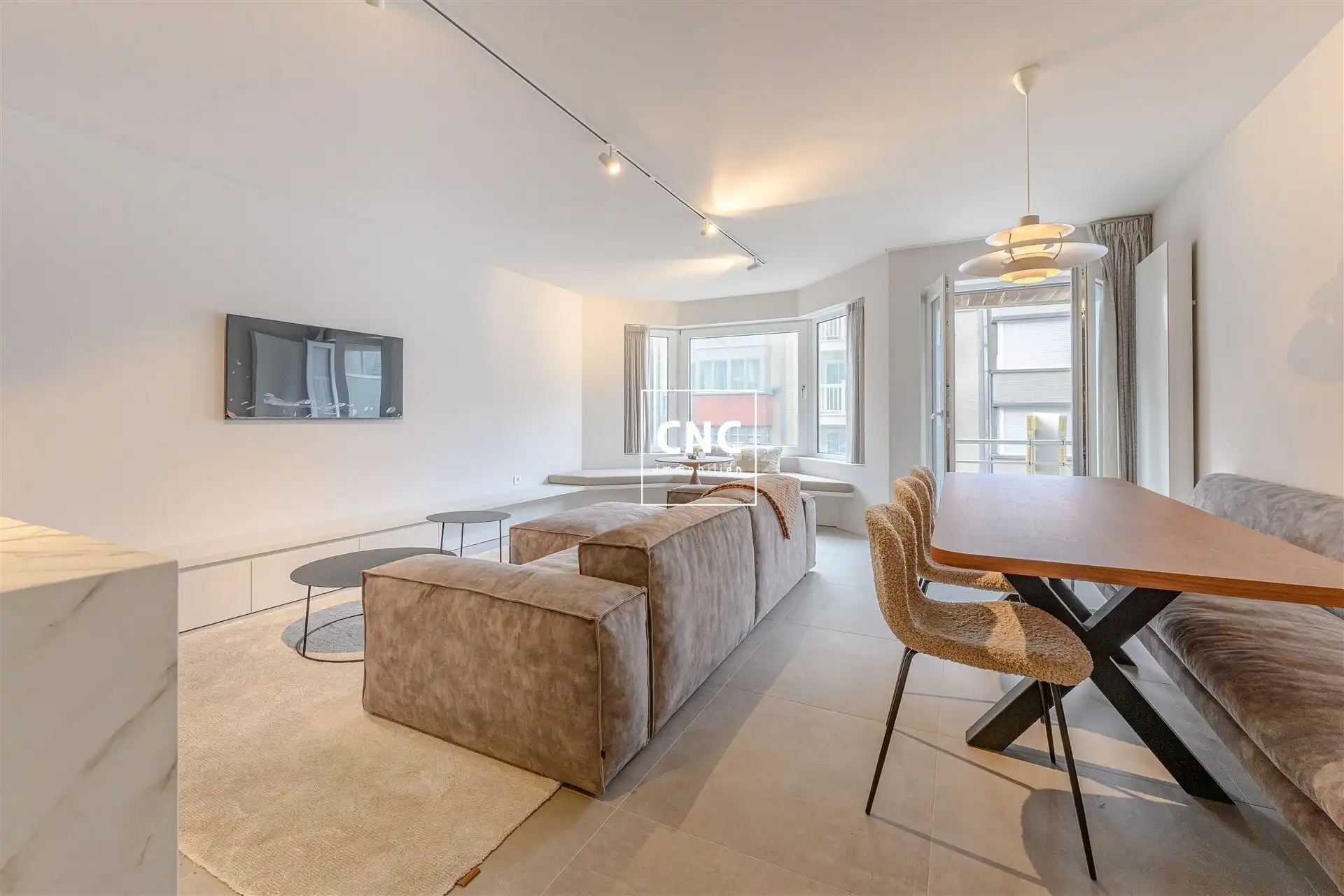 Stijlvol afgewerkt appartement met zijdelings zeezicht foto 3