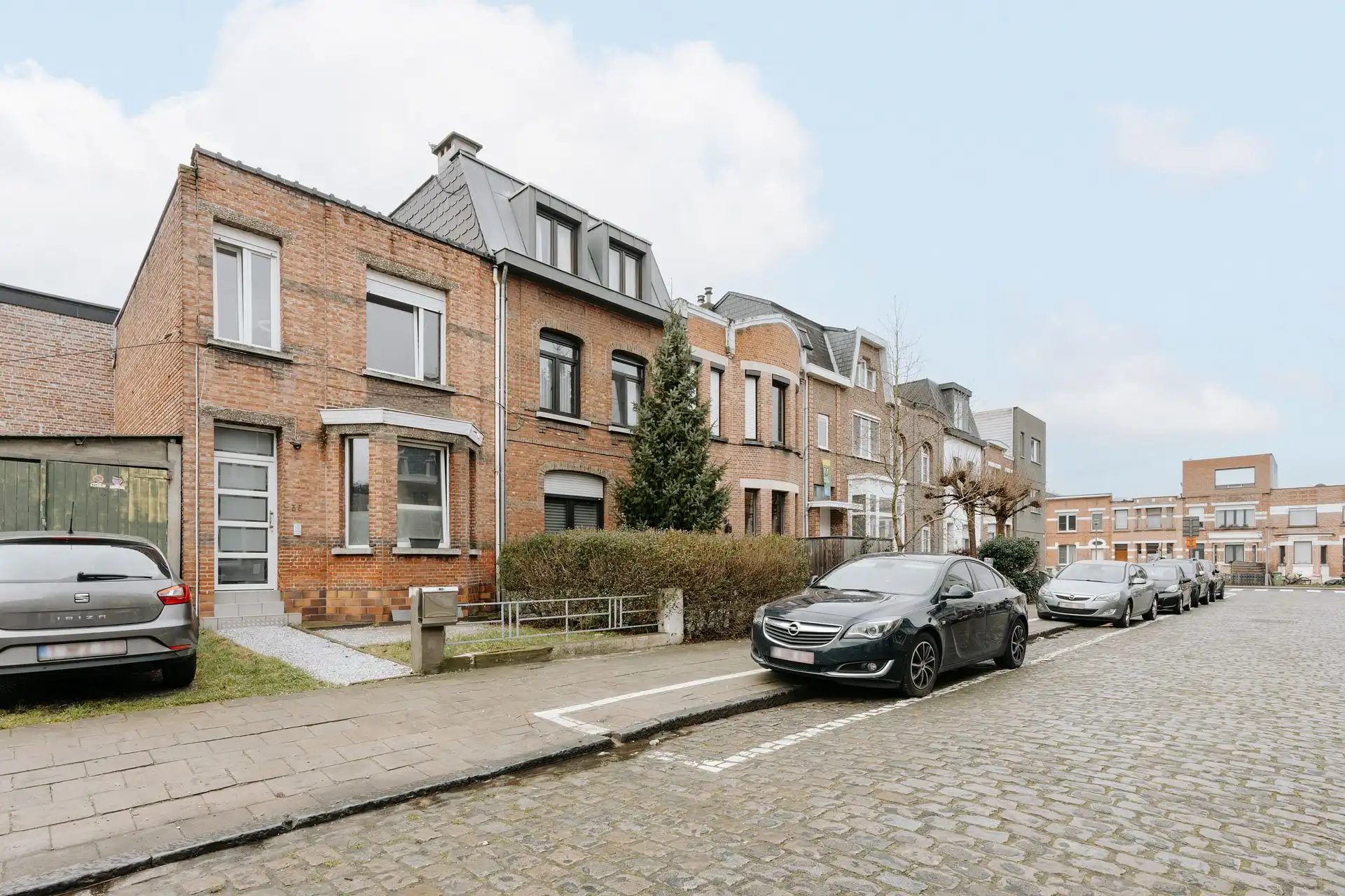 Gezinswoning in gezellige wijk! foto 16