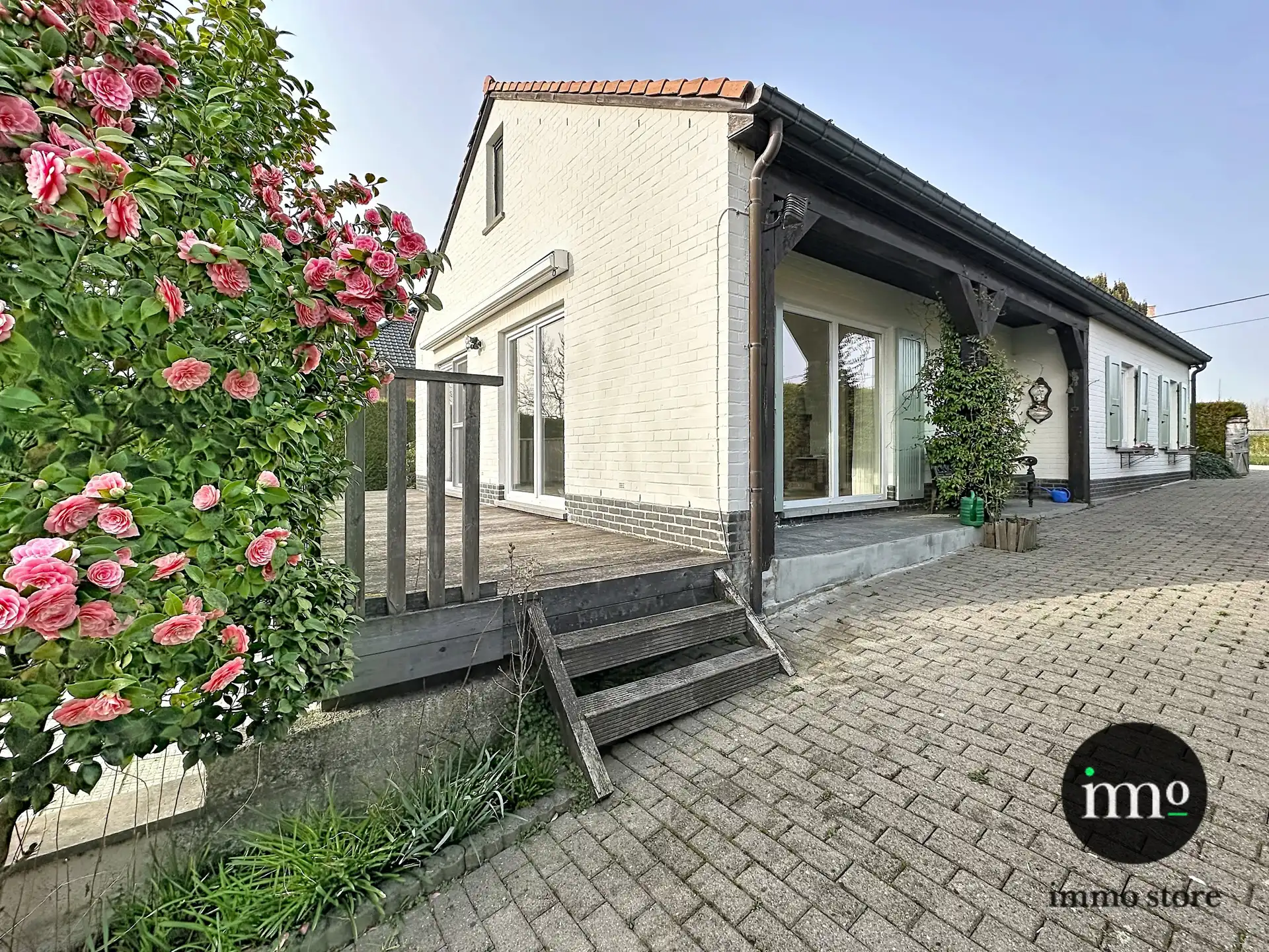 Hoofdfoto van de publicatie: Woning vol CHARME en POTENTIEEL op een UITZONDERLIJKE LOCATIE