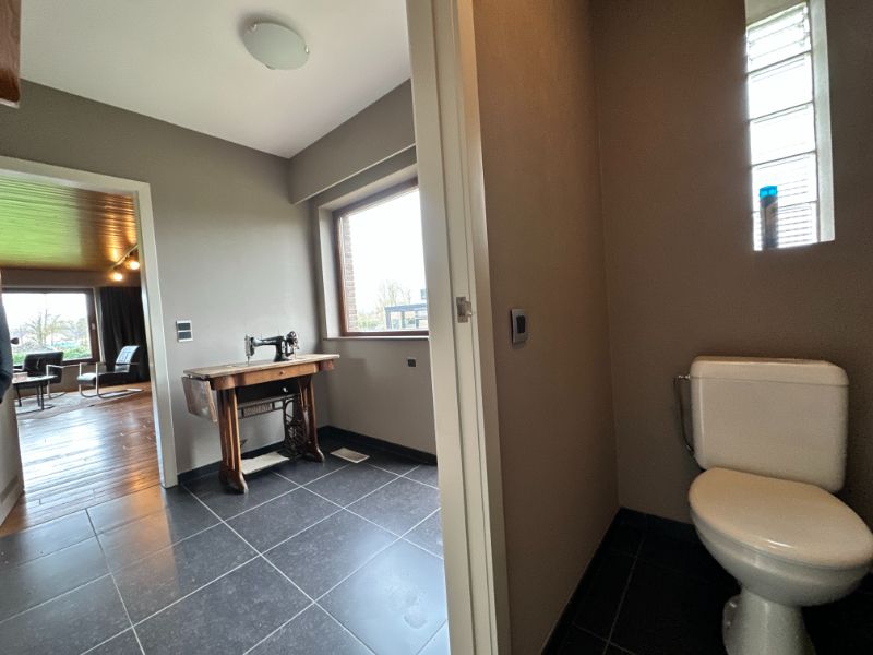Ruime woning met 3 slaapkamers, garage en tuin – rustige ligging foto 13