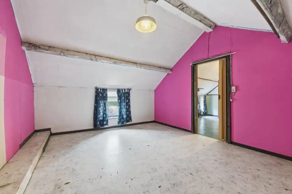 RUIM TE RENOVEREN PAND MET UITZONDERLIJK POTENTIEEL IN RIEMST foto 30