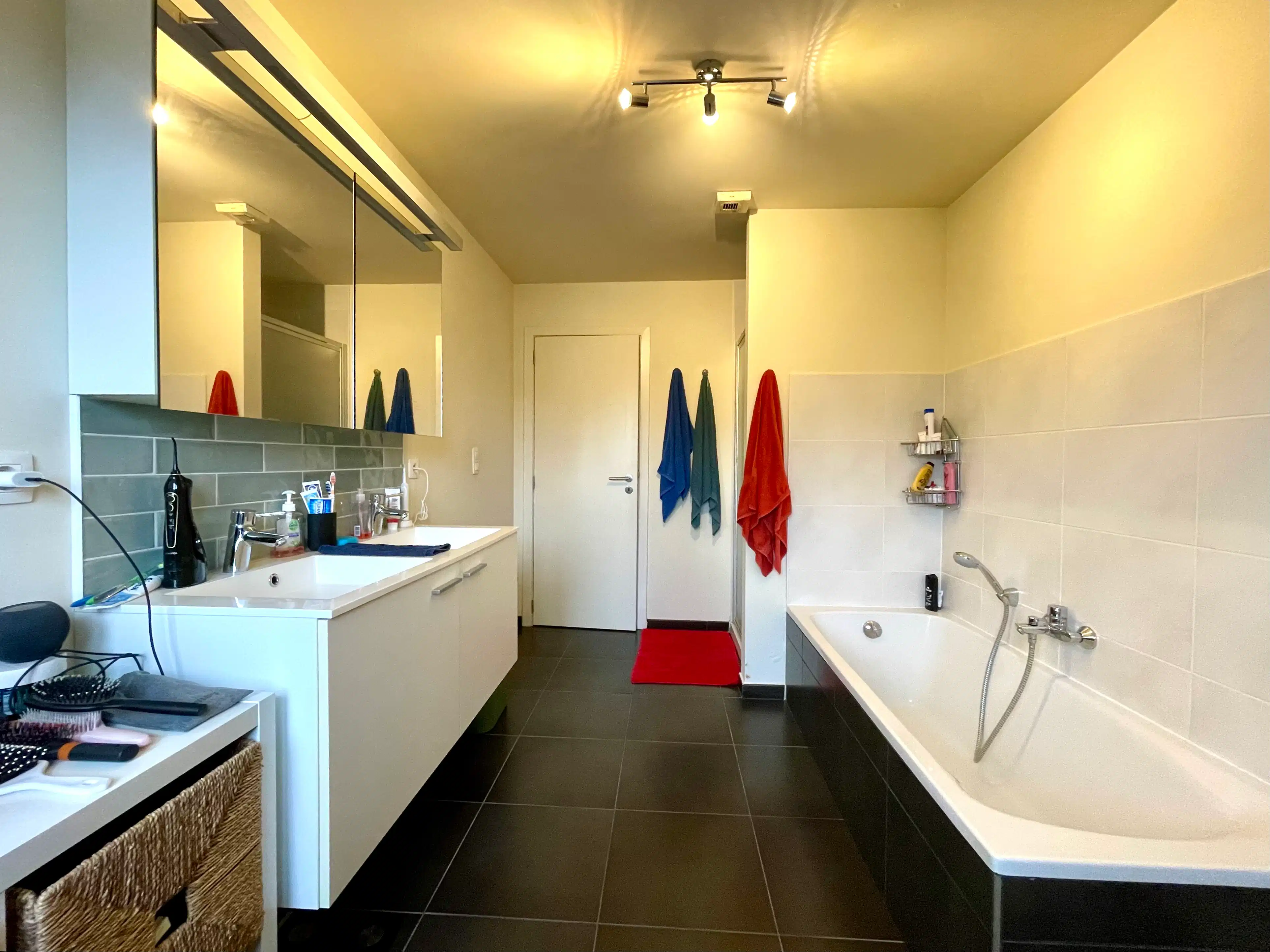 Instapklare woning met 3 slaapkamers, garage en tuin foto 14