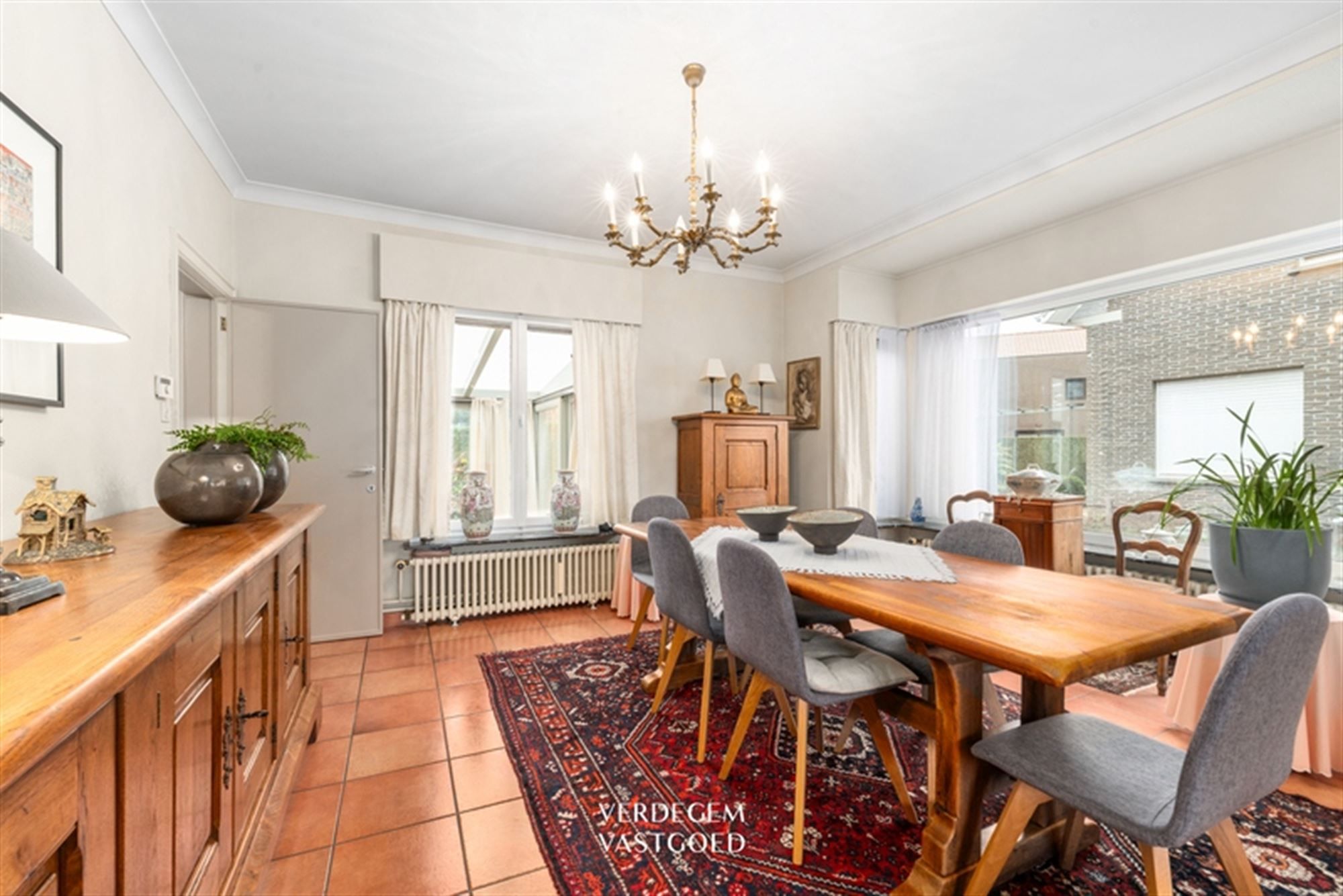 Karaktervolle woning met 3 slaapkamers, inpandige garage en tuin foto 6