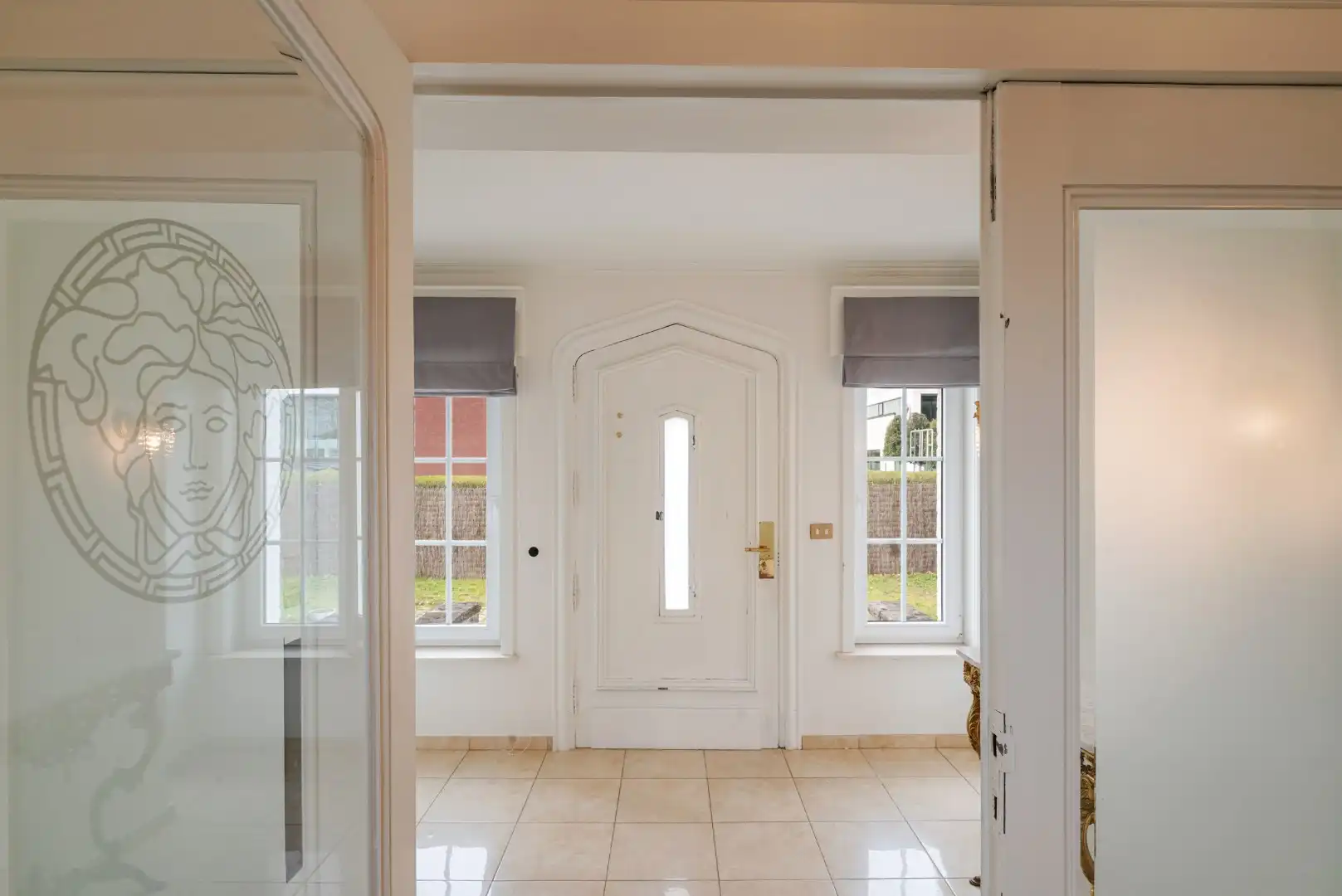 Stijlvolle villa met 5 slaapkamers op mooi perceel van 1325m² foto 12