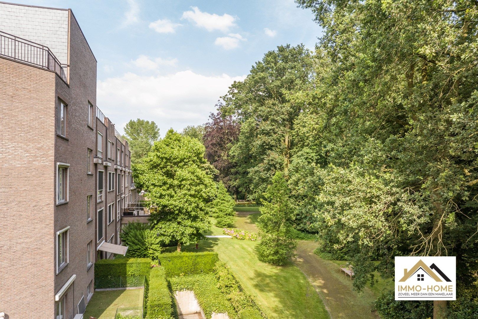 Prachtige zorgappartementen in een residentiële omgeving met zwembad en park te Oostakker foto 28