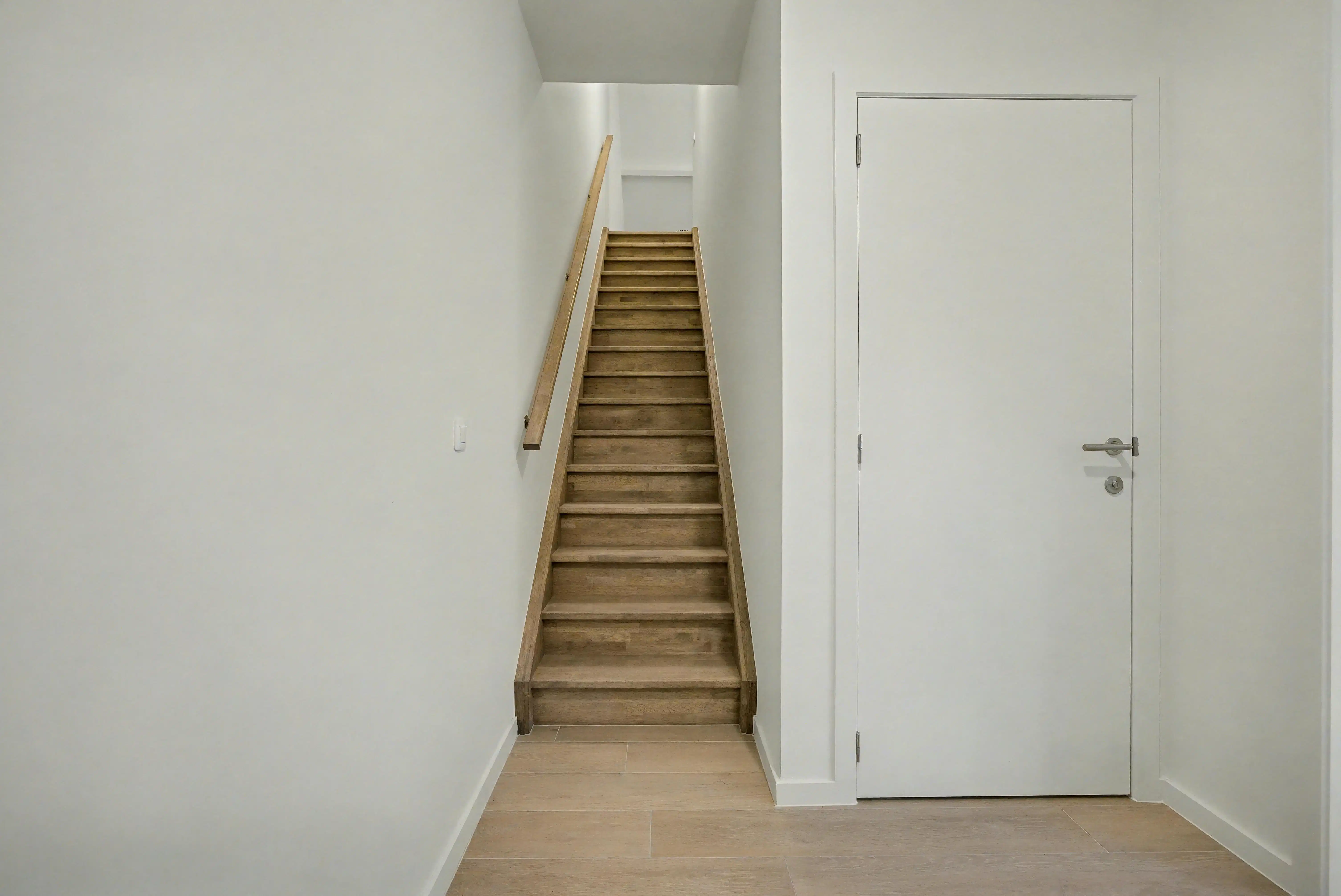 Unieke woning met 4 slaapkamers en twee badkamers foto 8